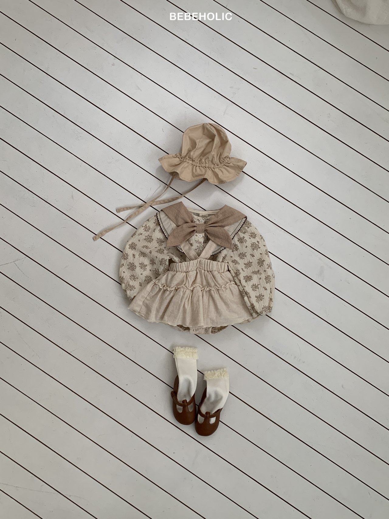 🌸預訂 韓國直送🌸🇰🇷BEBEHOLIC兩色花邊吊帶裙擺燈籠褲