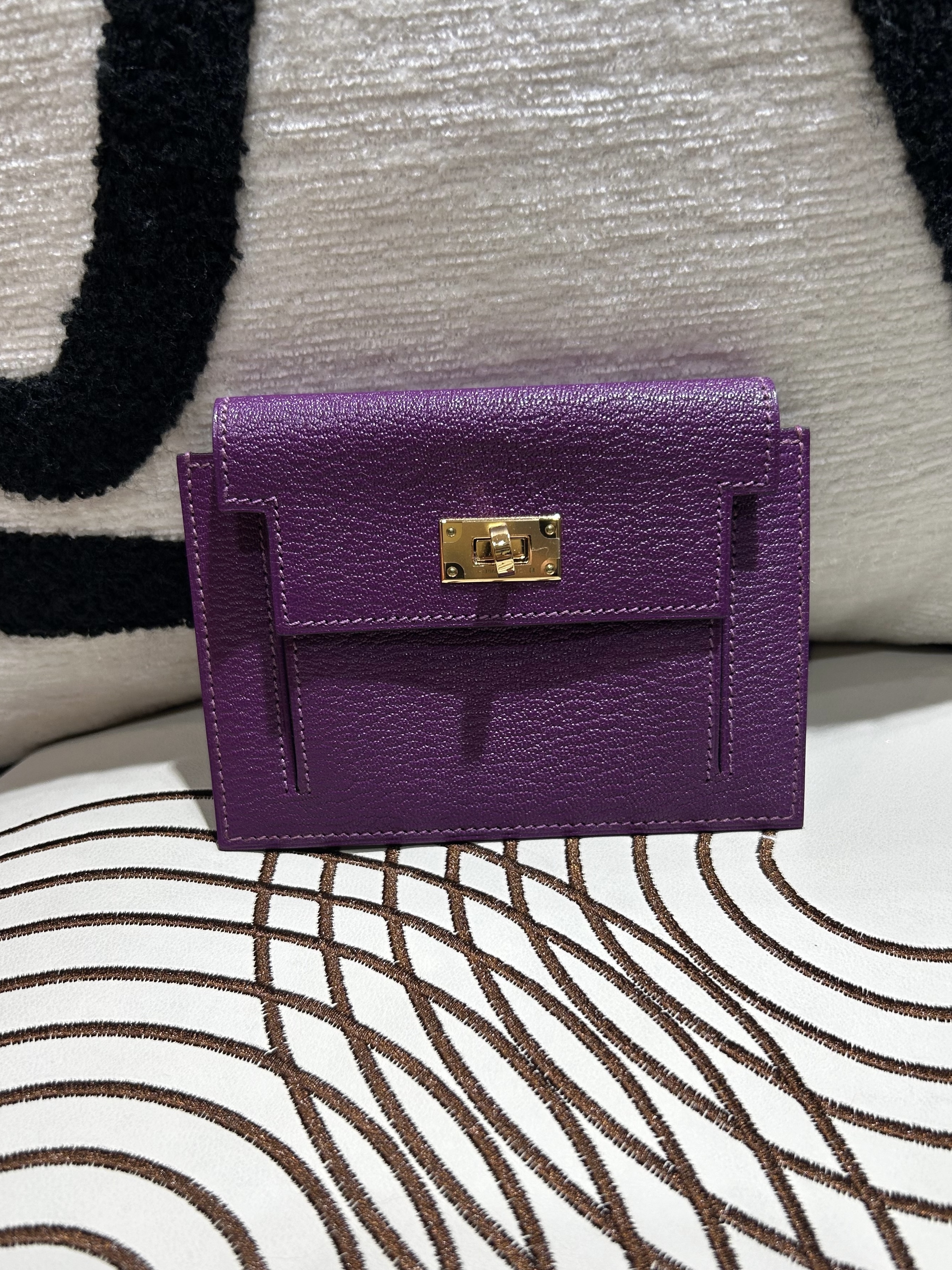 未使用品 Hermes Kelly Pocket Stamp Y 100%Authentic, Unused 未使用品 ✅Box