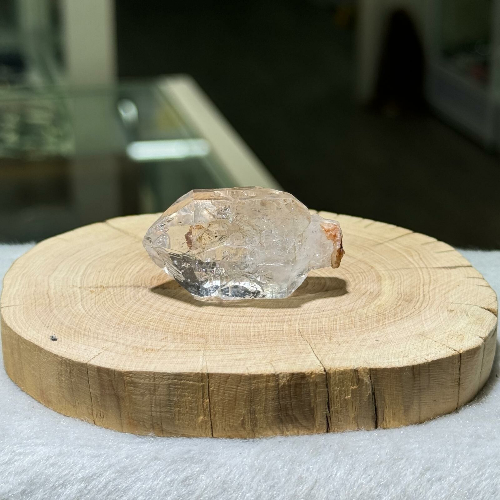 紅泥骸骨水晶 - 1