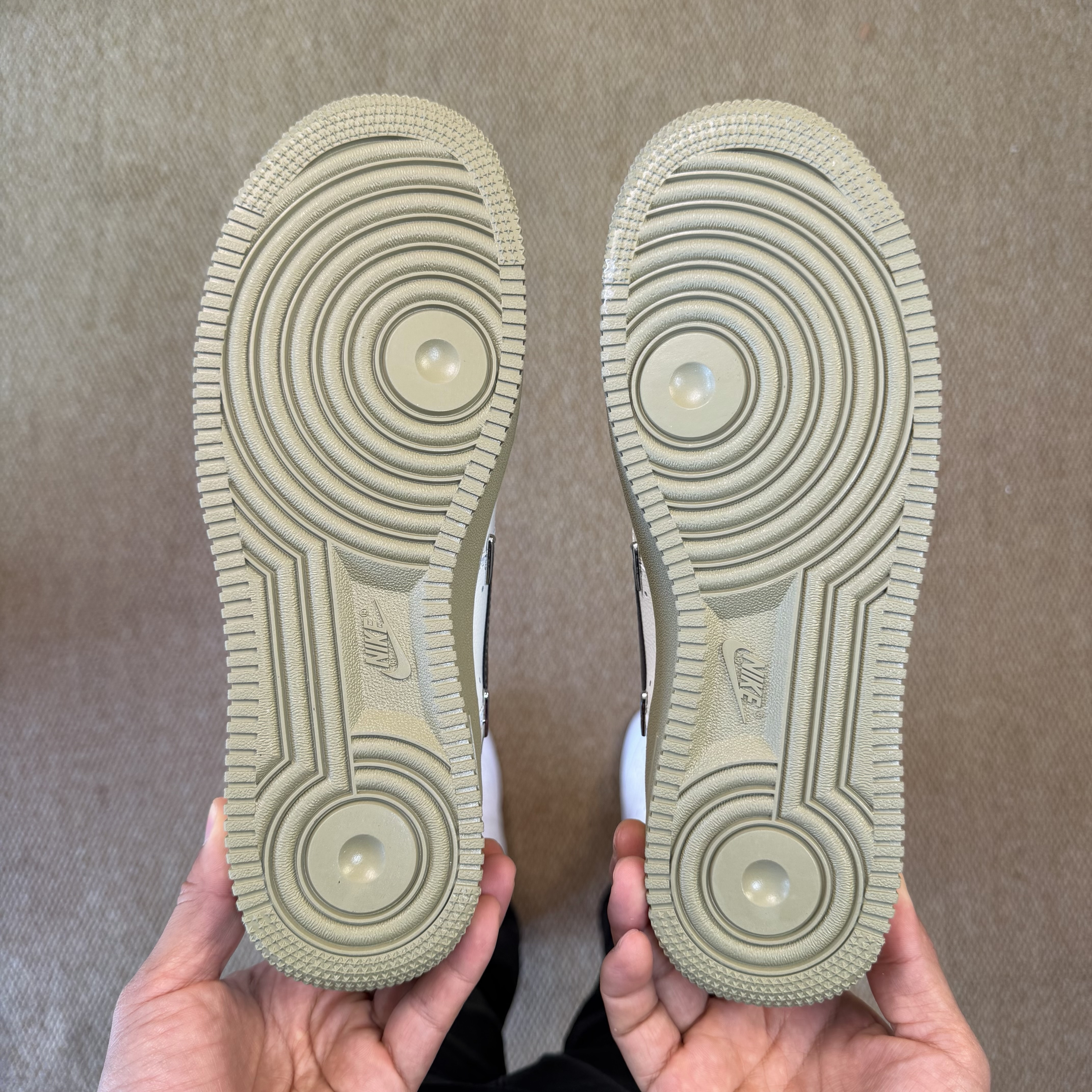 Nike Air Force 1 '07 IQ9802-022