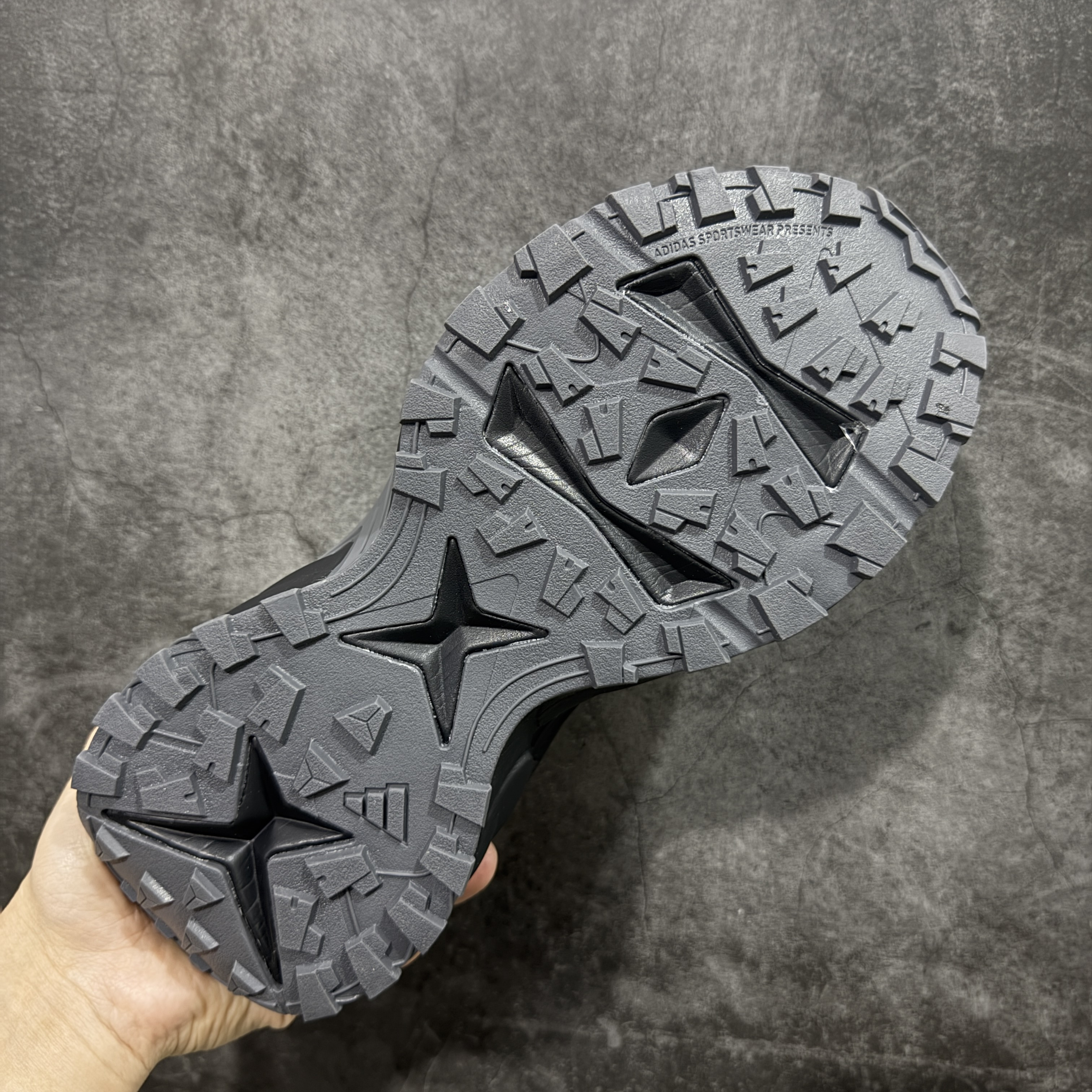 Adidas XLG Storm Edge JQ1666