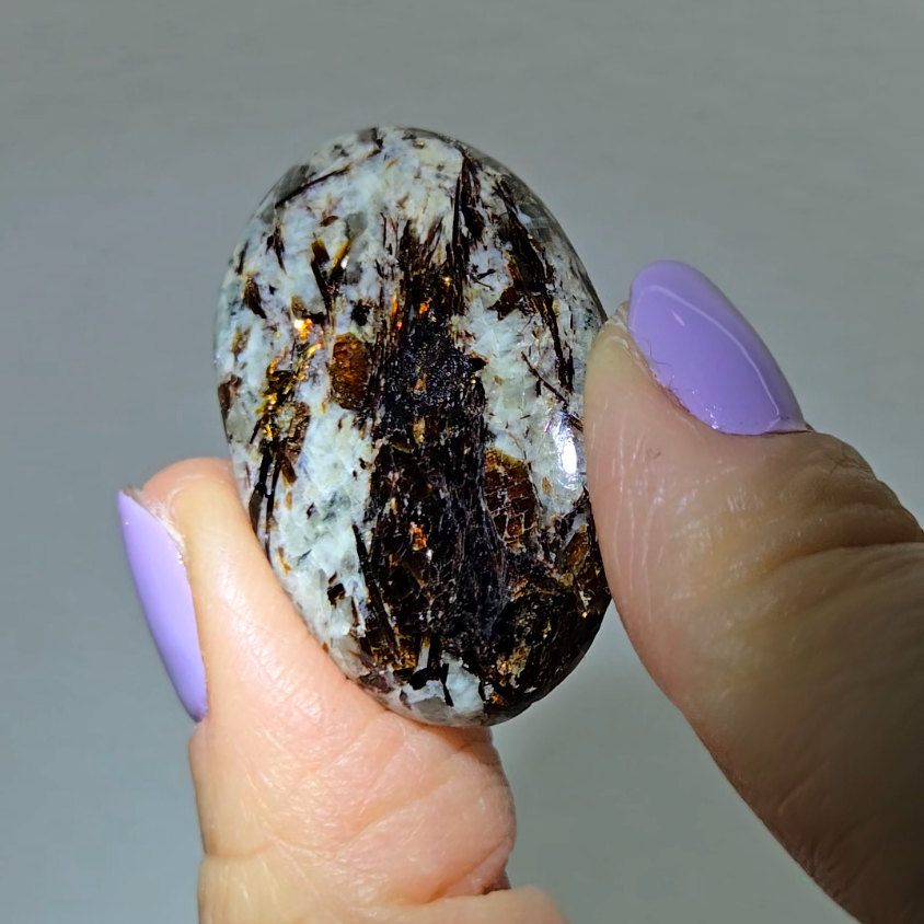 Astrophyllite cabochon - AST33