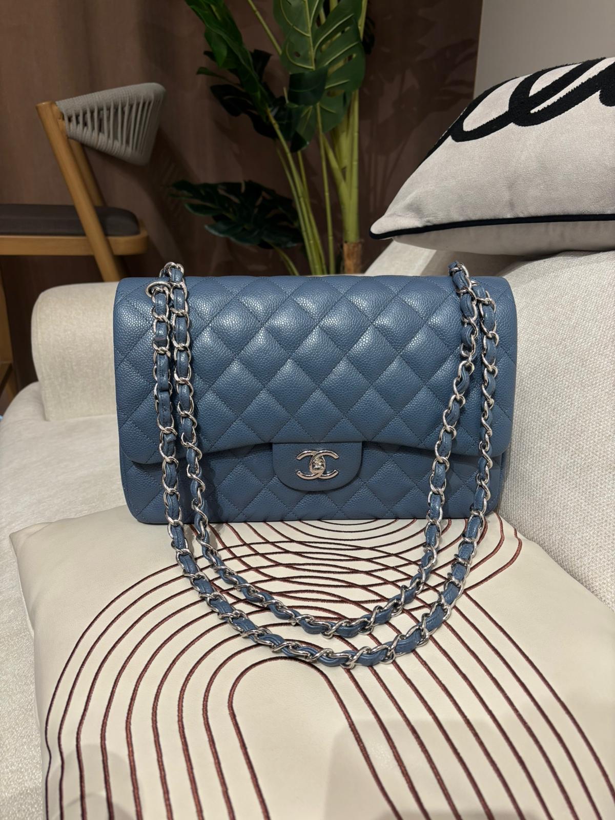 Chanel classic flap 30cm jumbo A58600荔枝牛皮銀扣,100%Authentic ,98%new ✅CARD✅塵袋✅box