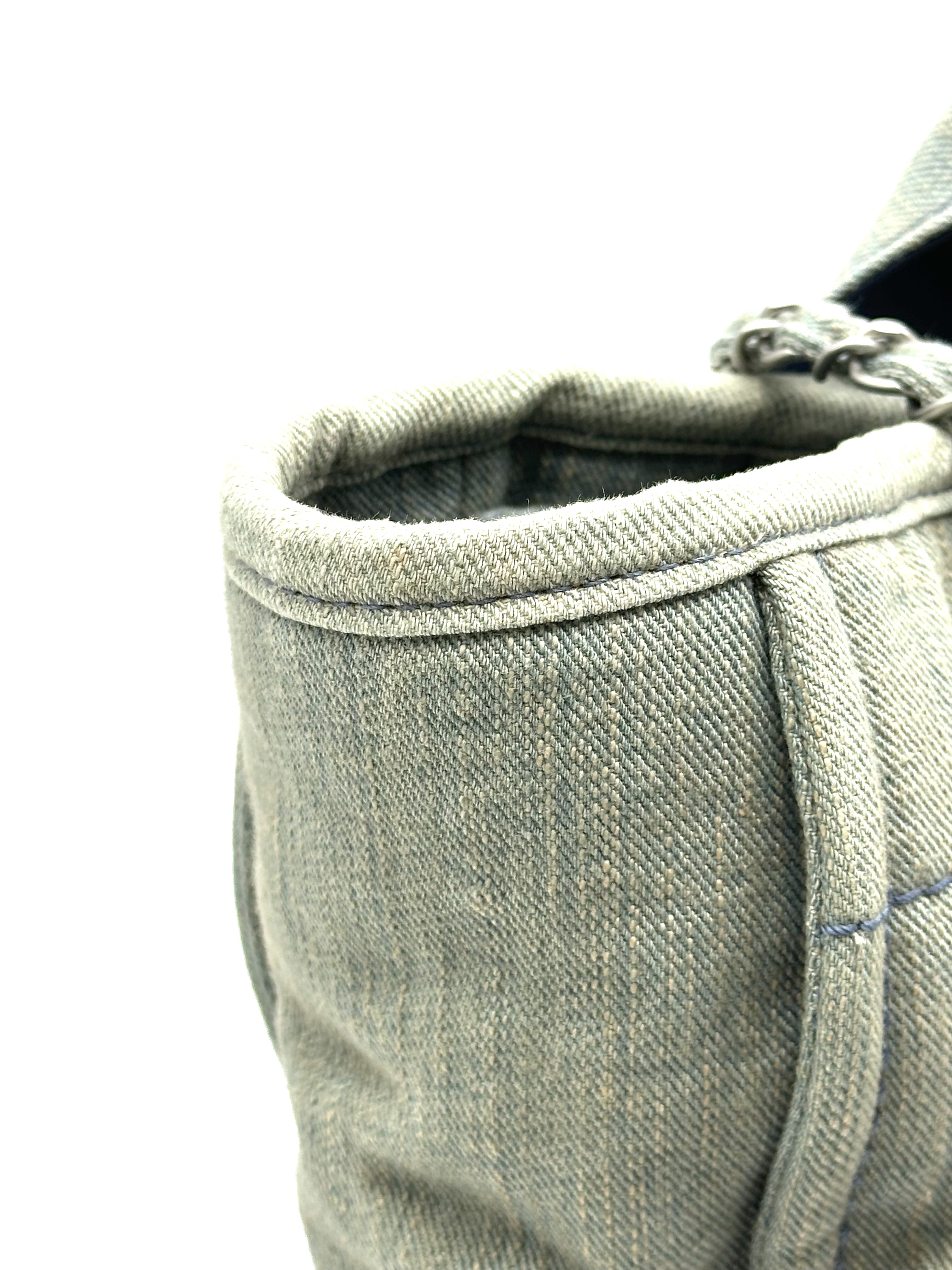 Pre-Owned CHANEL Denim Deauville Tote / Product Code: 26042103