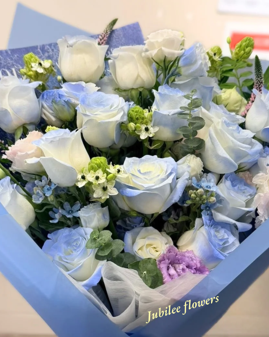 碎冰藍玫瑰花束