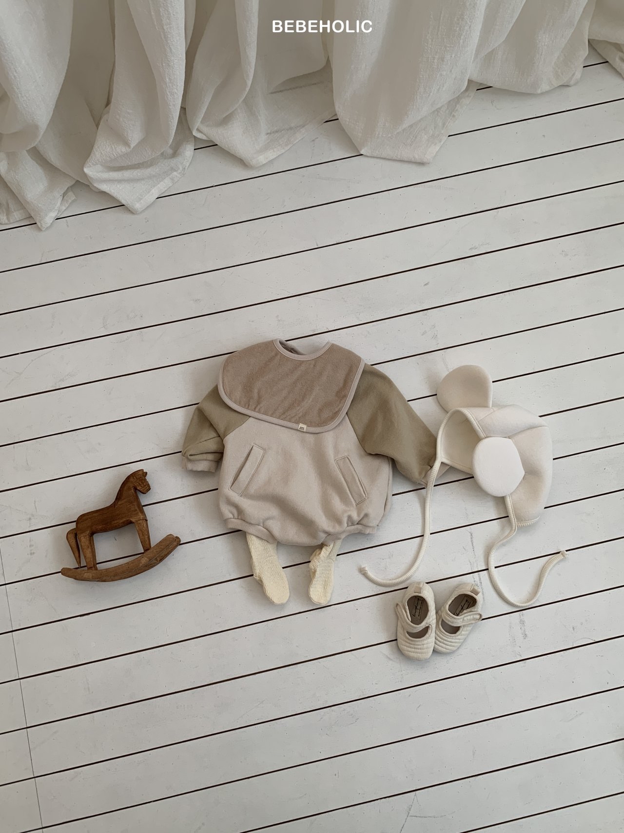 🌸預訂 韓國直送🌸🇰🇷BEBEHOLIC兩色拼色袖口袋長袖包屁衣