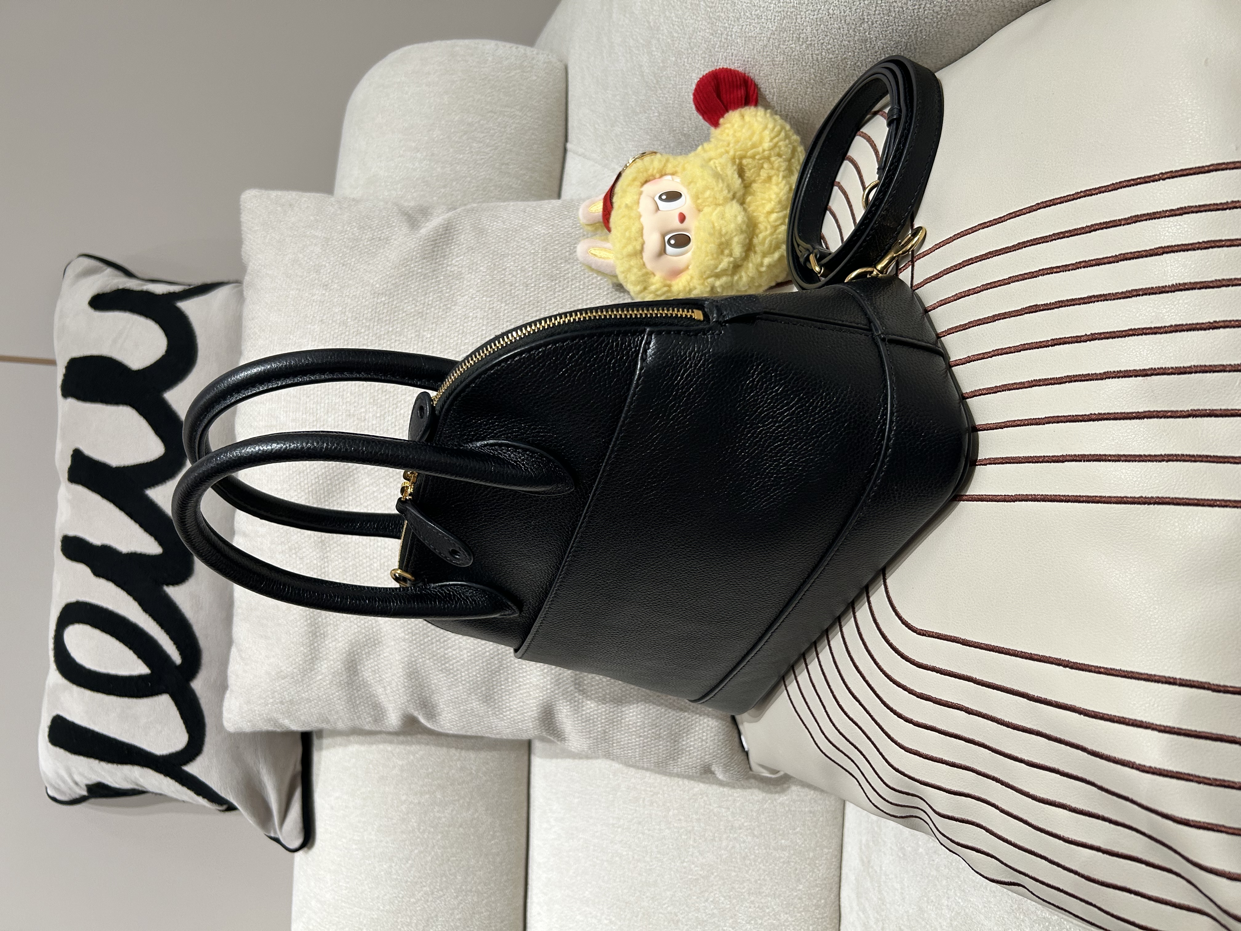 Balenciaga Ville 2way Bag 黑色牛皮 100%Authentic, 98%New ✅Key Lock✅Dust bag