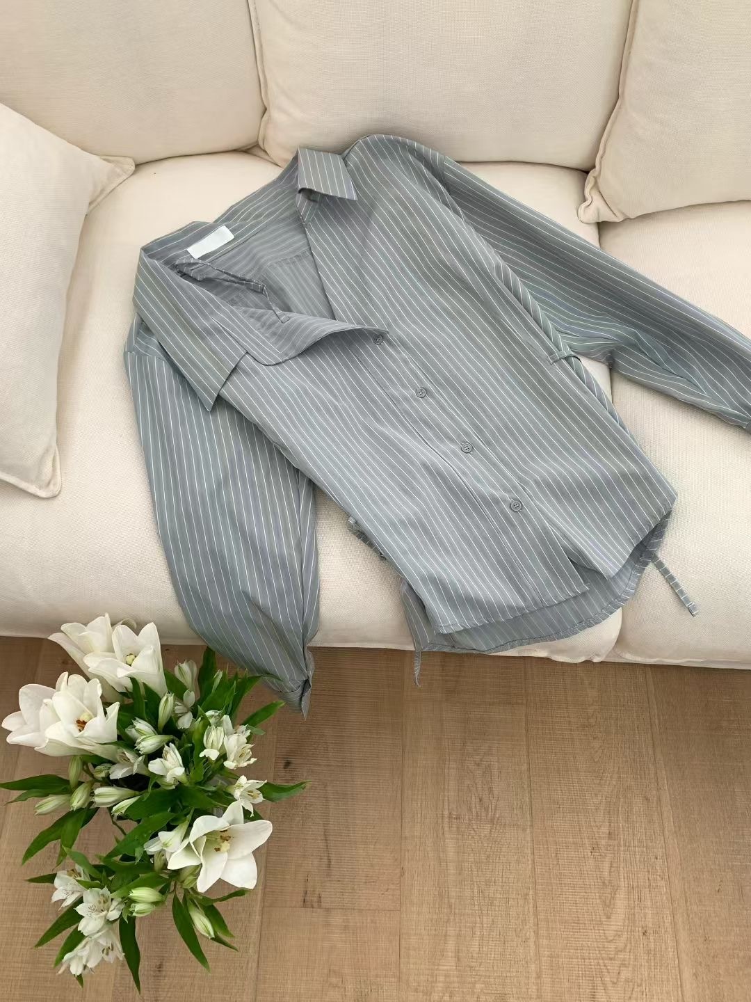 條紋率性斜肩恤衫上衣