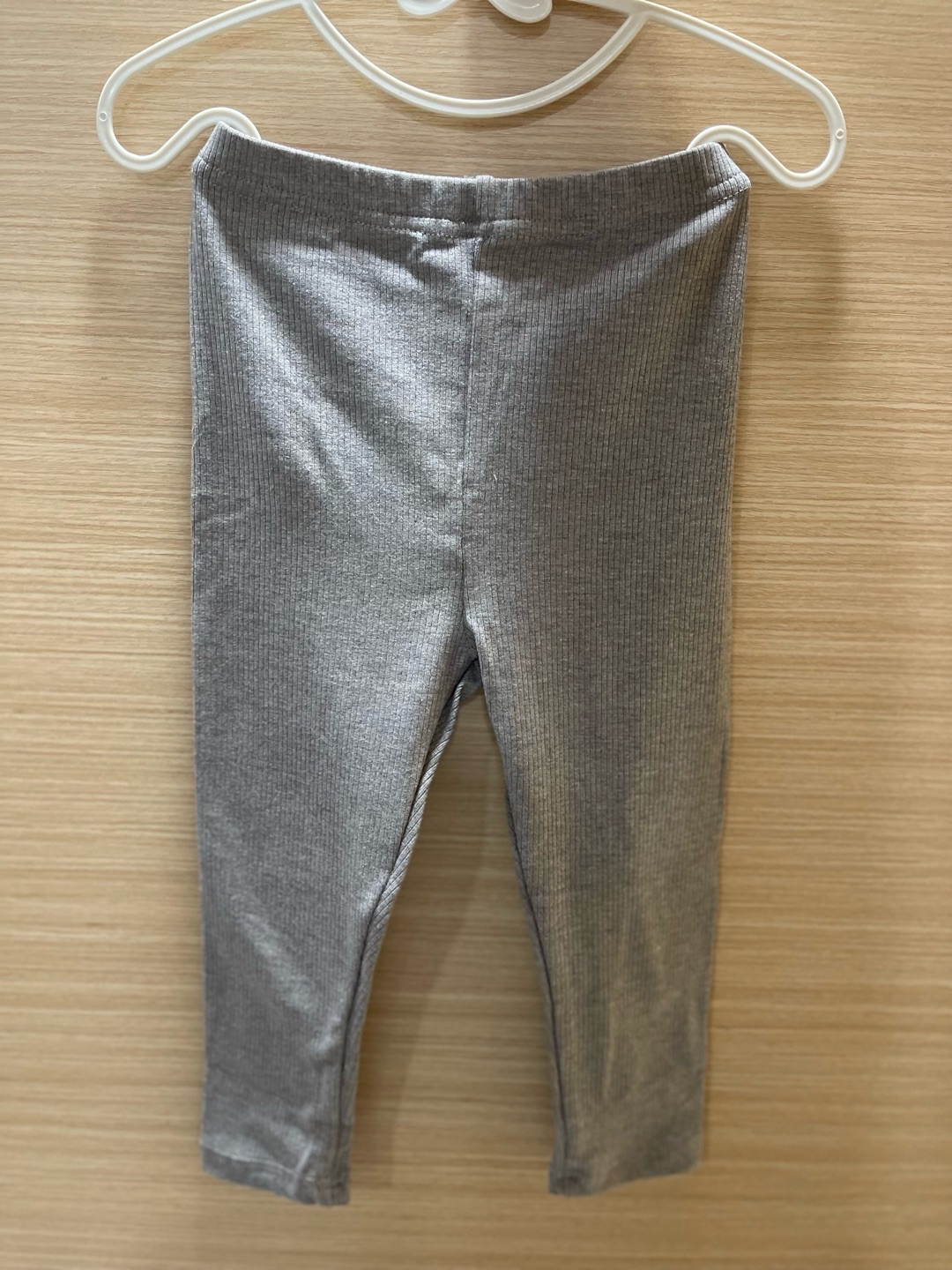 A0153 羊絨坑紋打底褲