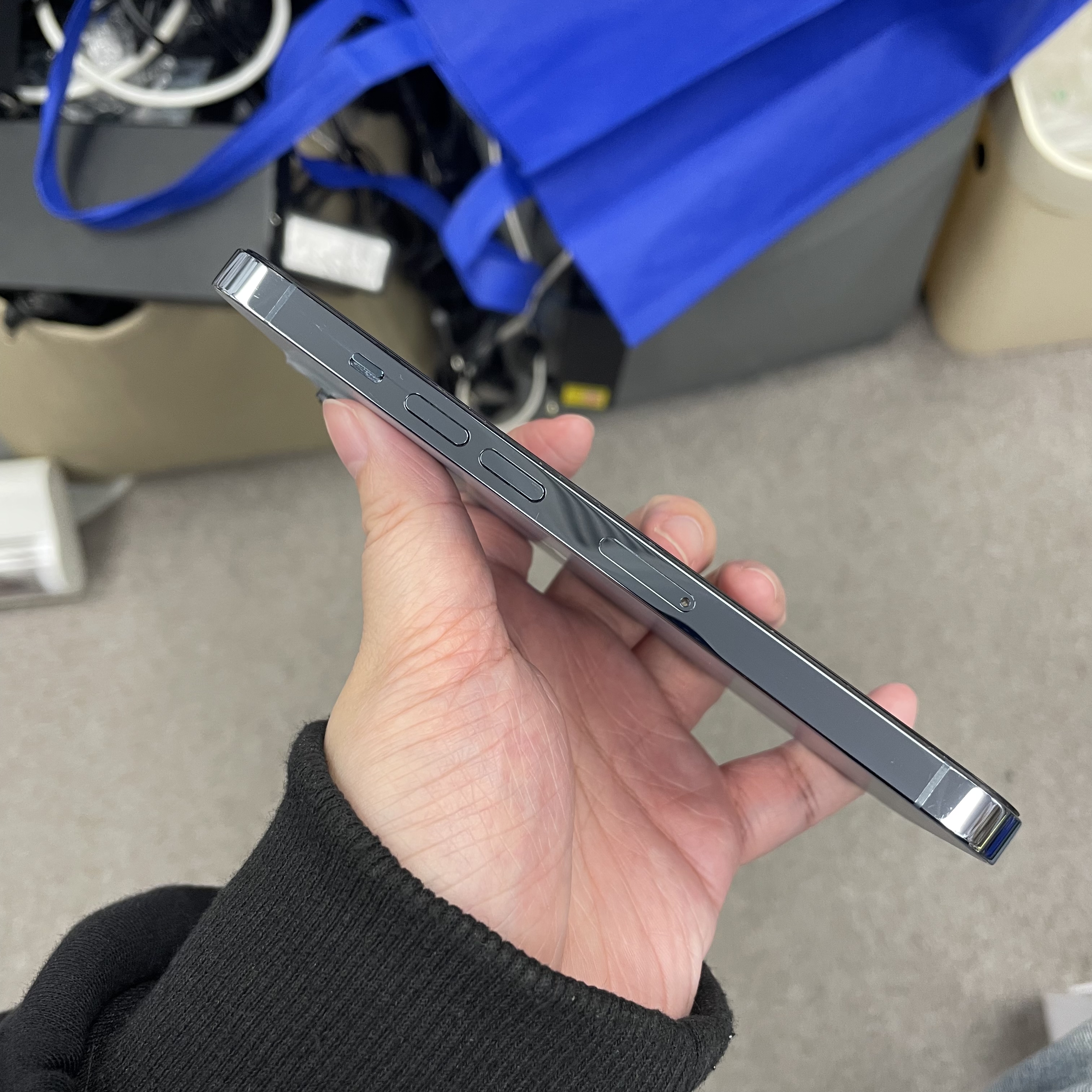 *5942 13 pro 靚機 128GB 電71 藍色 blue 代用mon