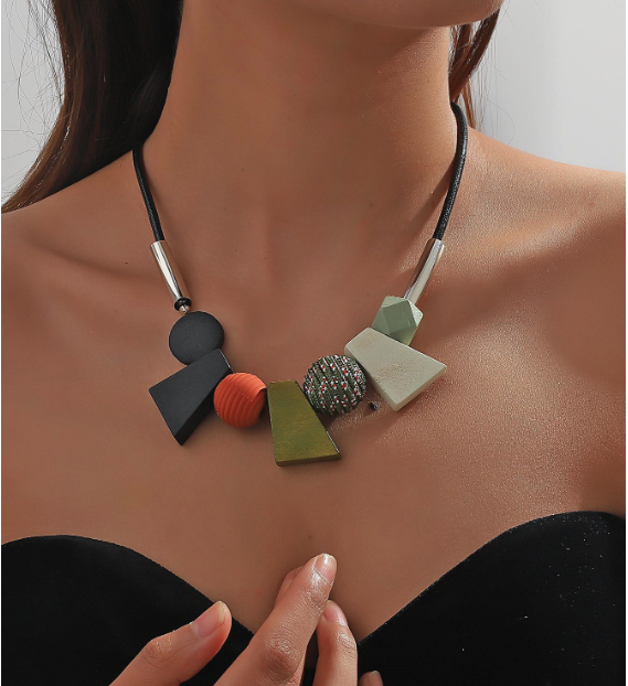 Geometric Wood Short Necklace