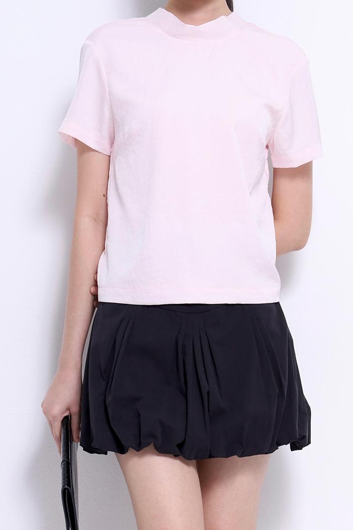 CB2712 BACK LOW TIE SHORT SLLV BLOUSE