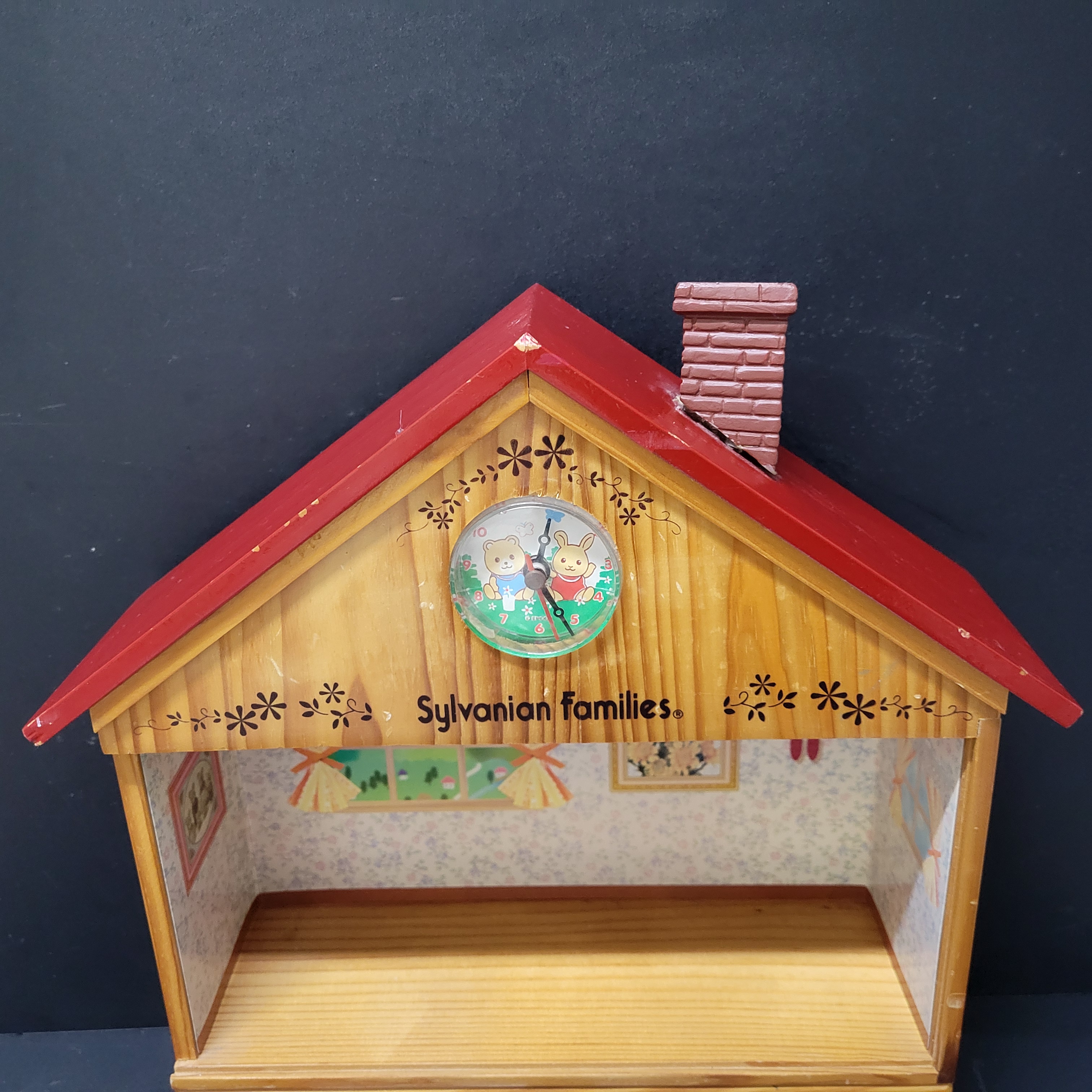 森林家族木制展示櫃