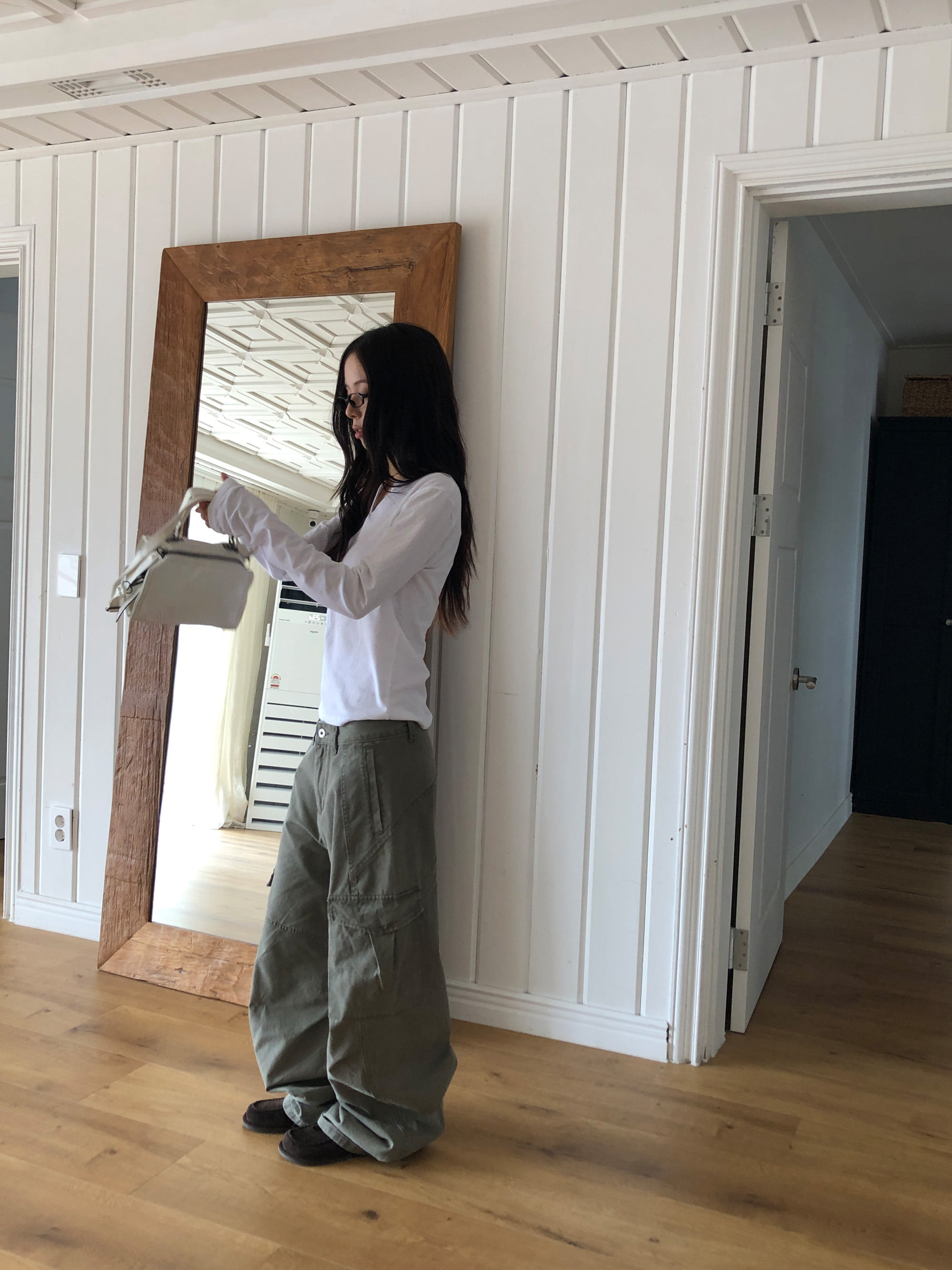 Cotton Wide-Leg Cargo Pants