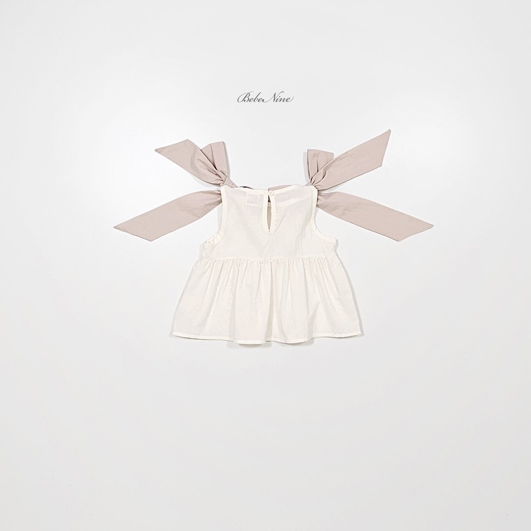 Loen Ribbon Blouse
