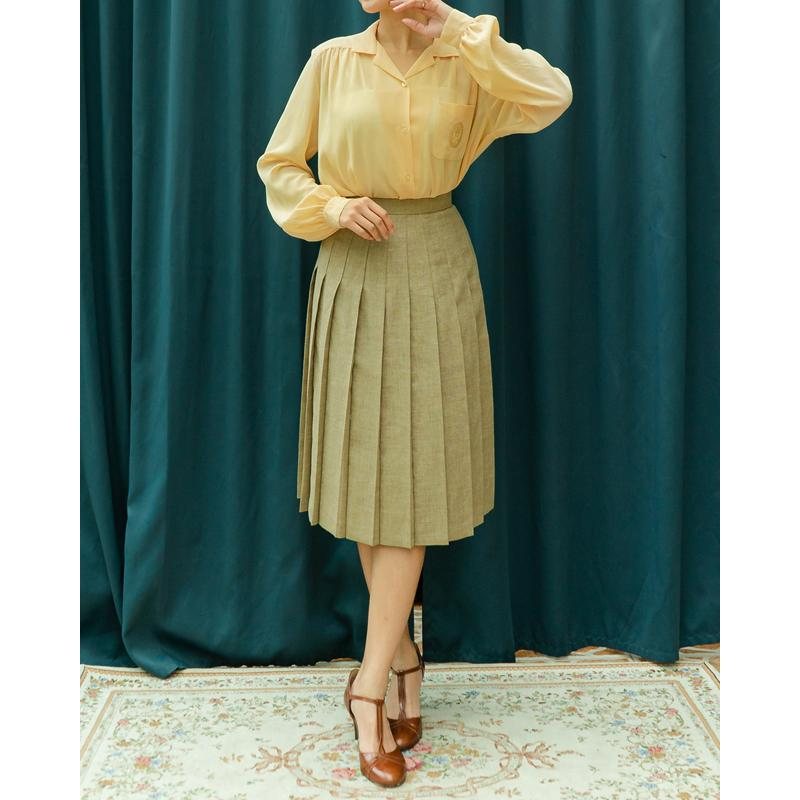 Rare! Vintage C.a. 1980s Made in France Light Yellow Lady Portrait Embroidery Blouse /Ladies Shirt (MT1604-5)