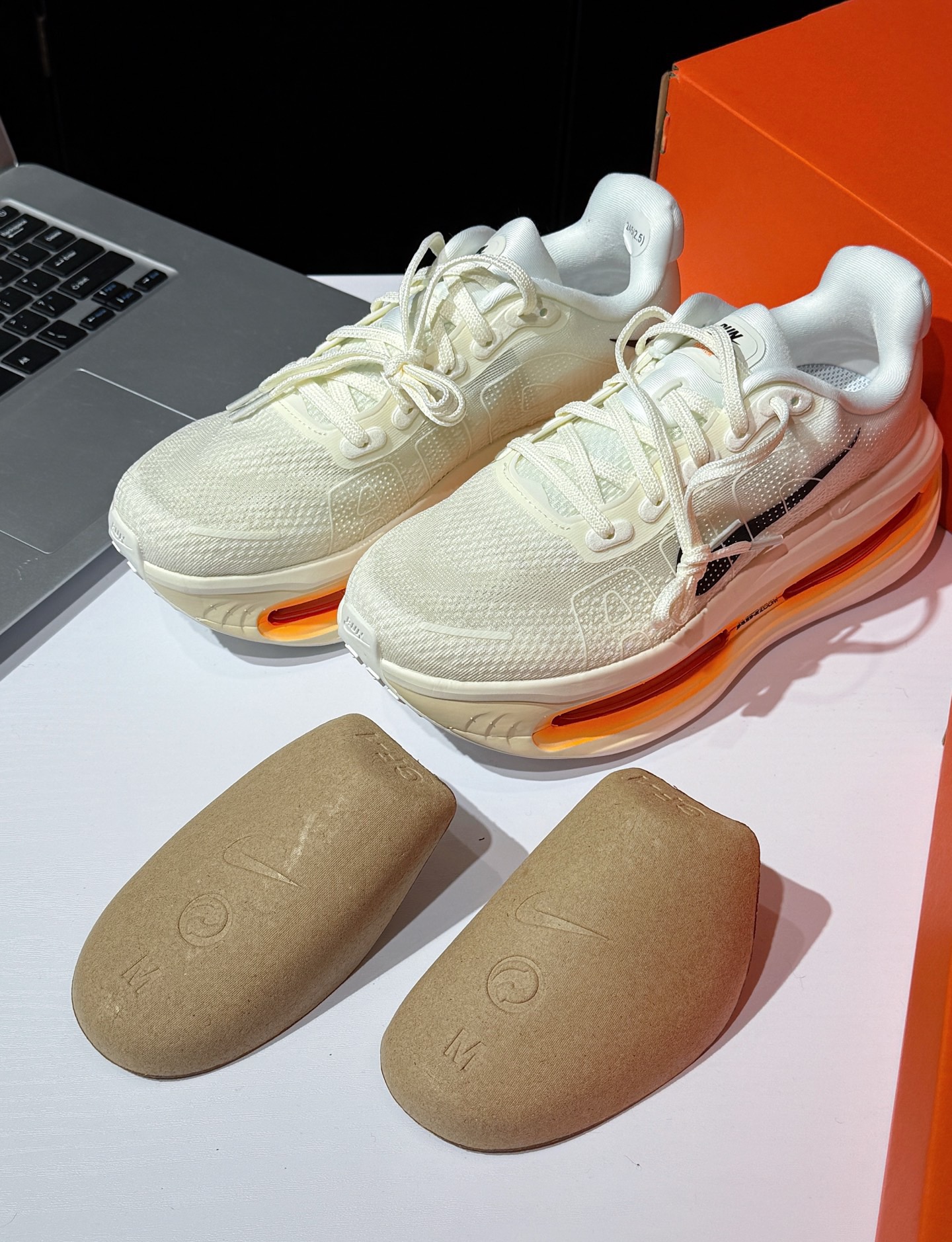 $338對。2對起$328對。Nike Air Max 系列全新氣墊跑鞋 👟