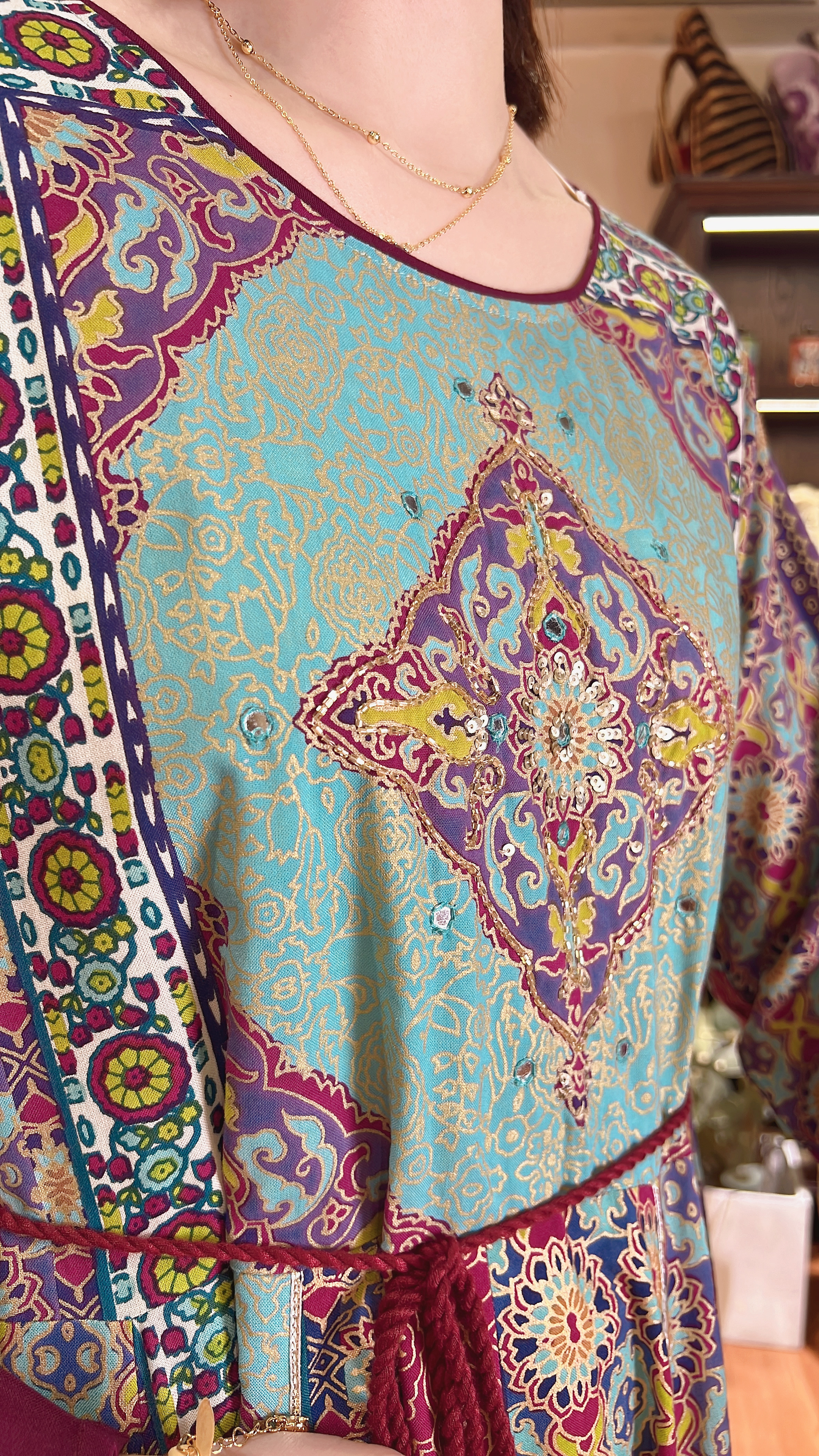 1965 Violet Tile Floral Ethnic Classic OP 49"