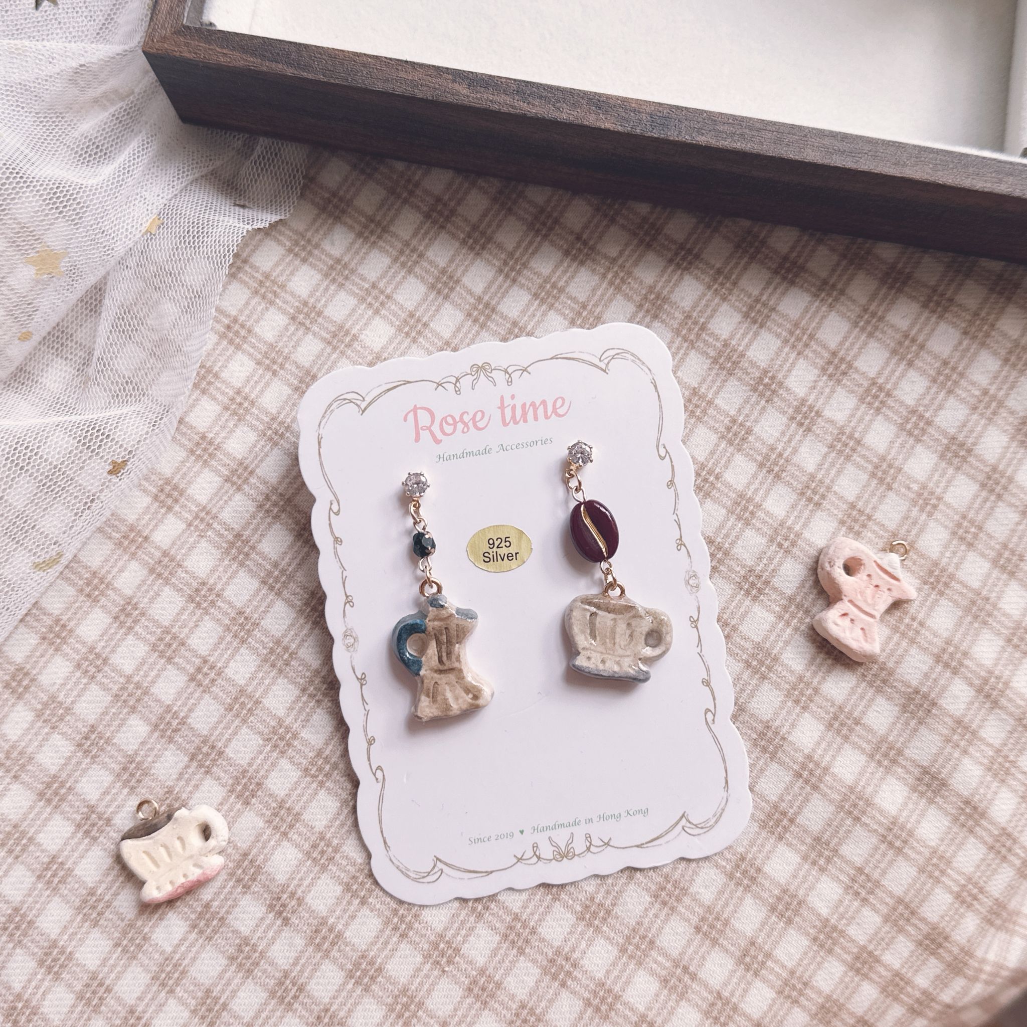 手繪咖啡會與咖啡杯 淡石藍