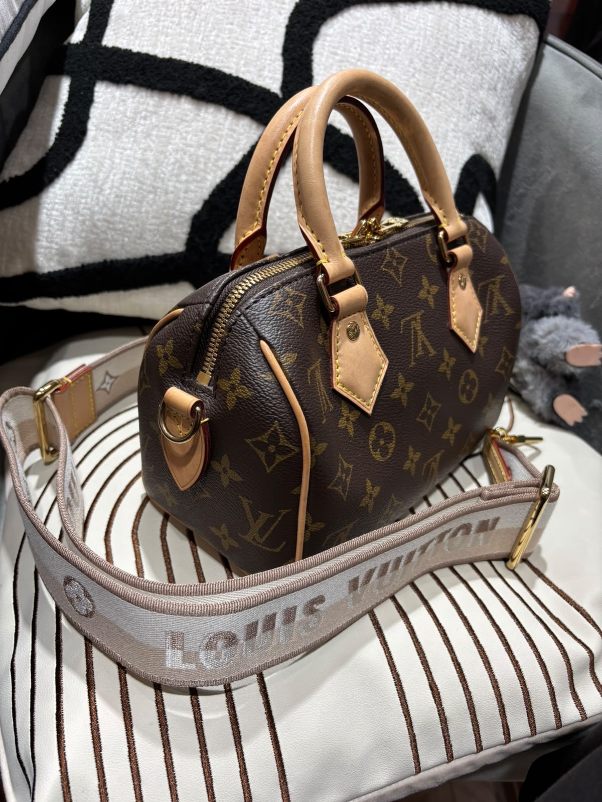 LV Speedy 20 Monogram 100%Authentic, 98%New ✅key lock ✅Dust bag