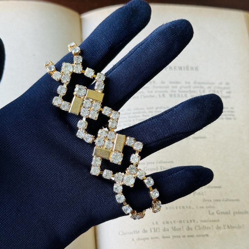 Vintage Sarah Coventry 1972 Golden Ice Golden Segment Sparkling Rhinestone Bracelet in Box (MT2071)