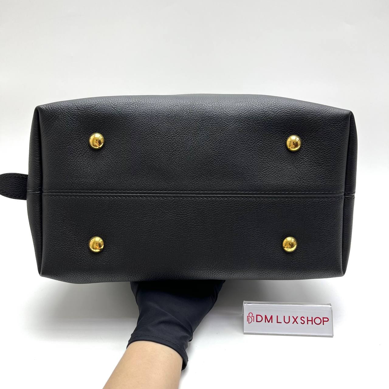 LV Low Key Hobo MM Black