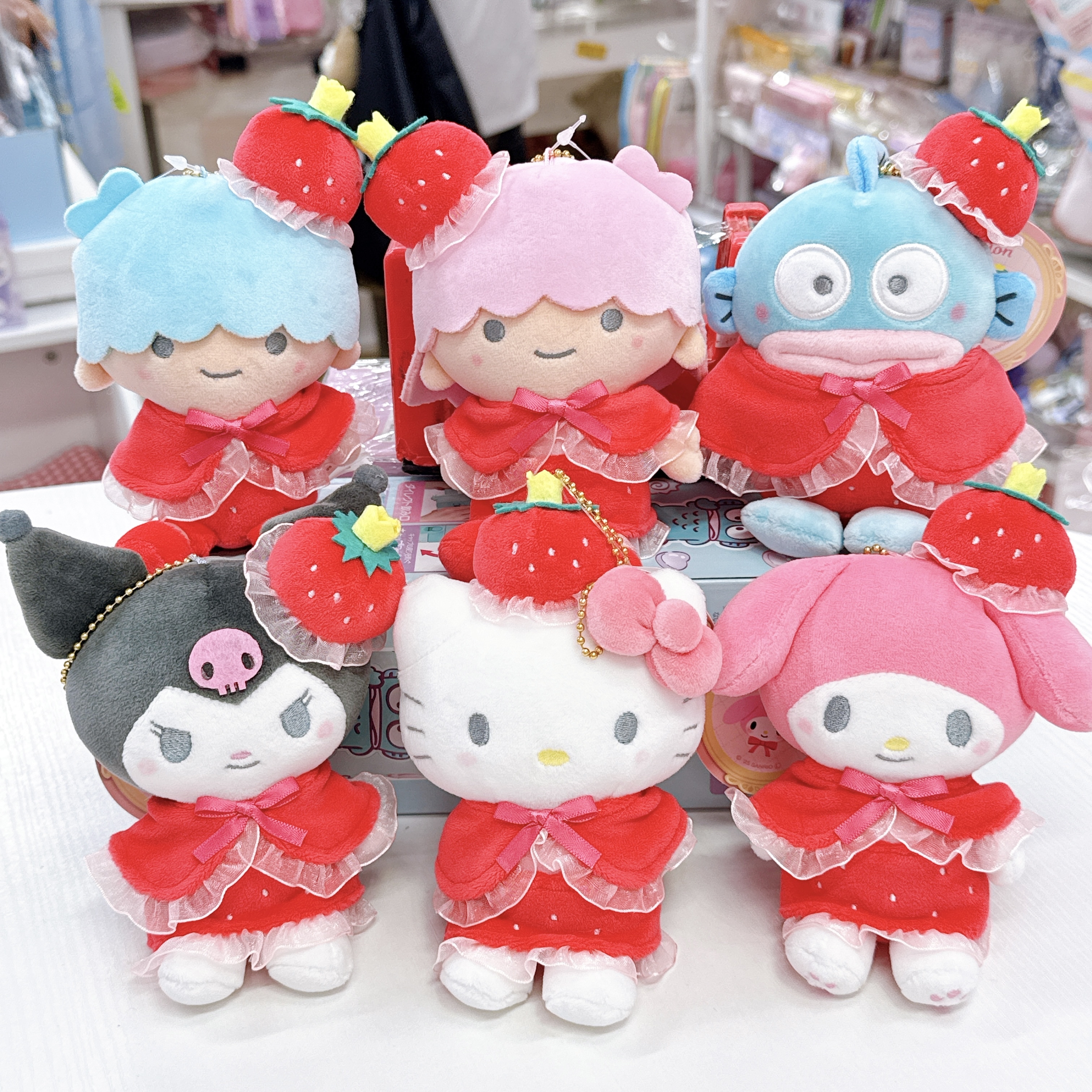 日本限定版Sanrio草莓雜誌50周年公仔掛飾