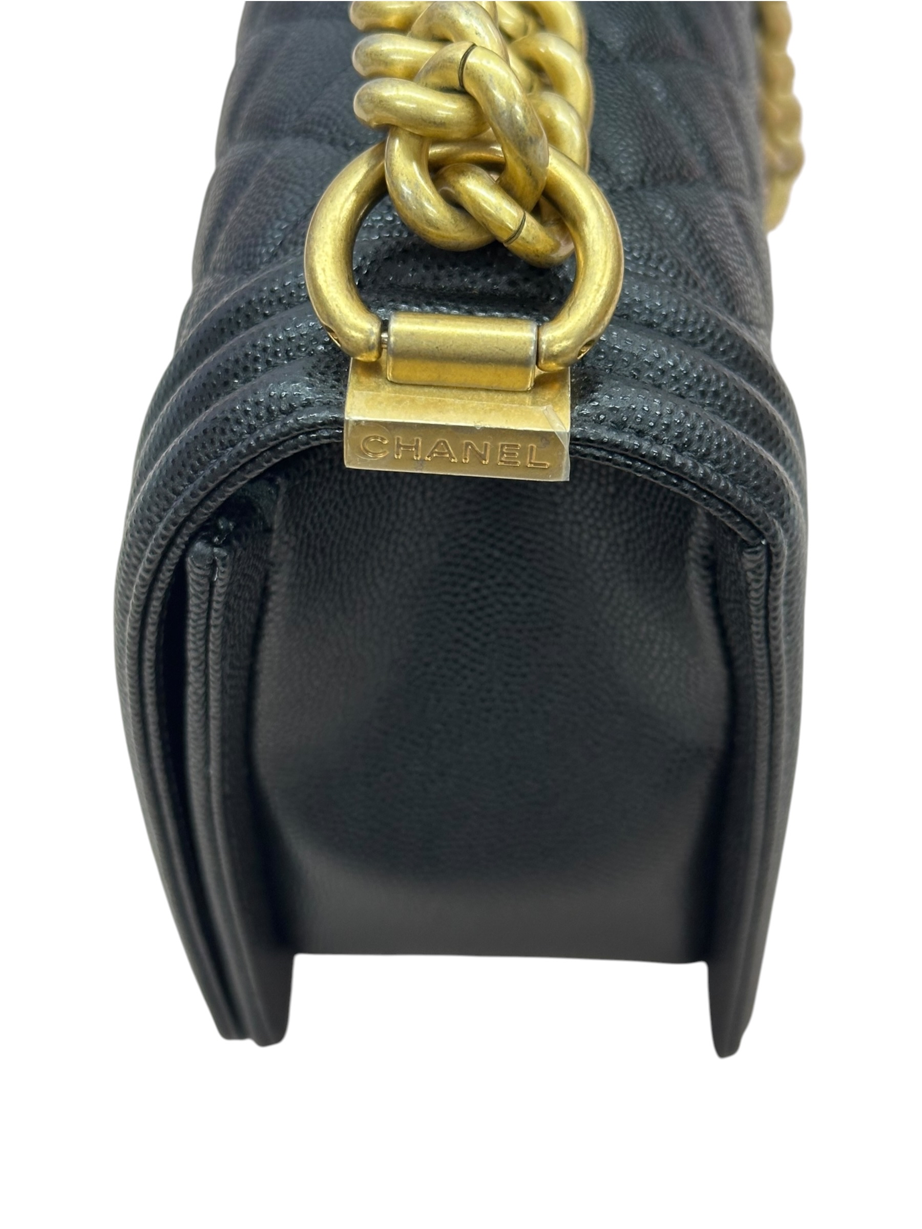 Pre-owned Chanel Boy 25 Flap Bag Calfskin / Product Code: 082103