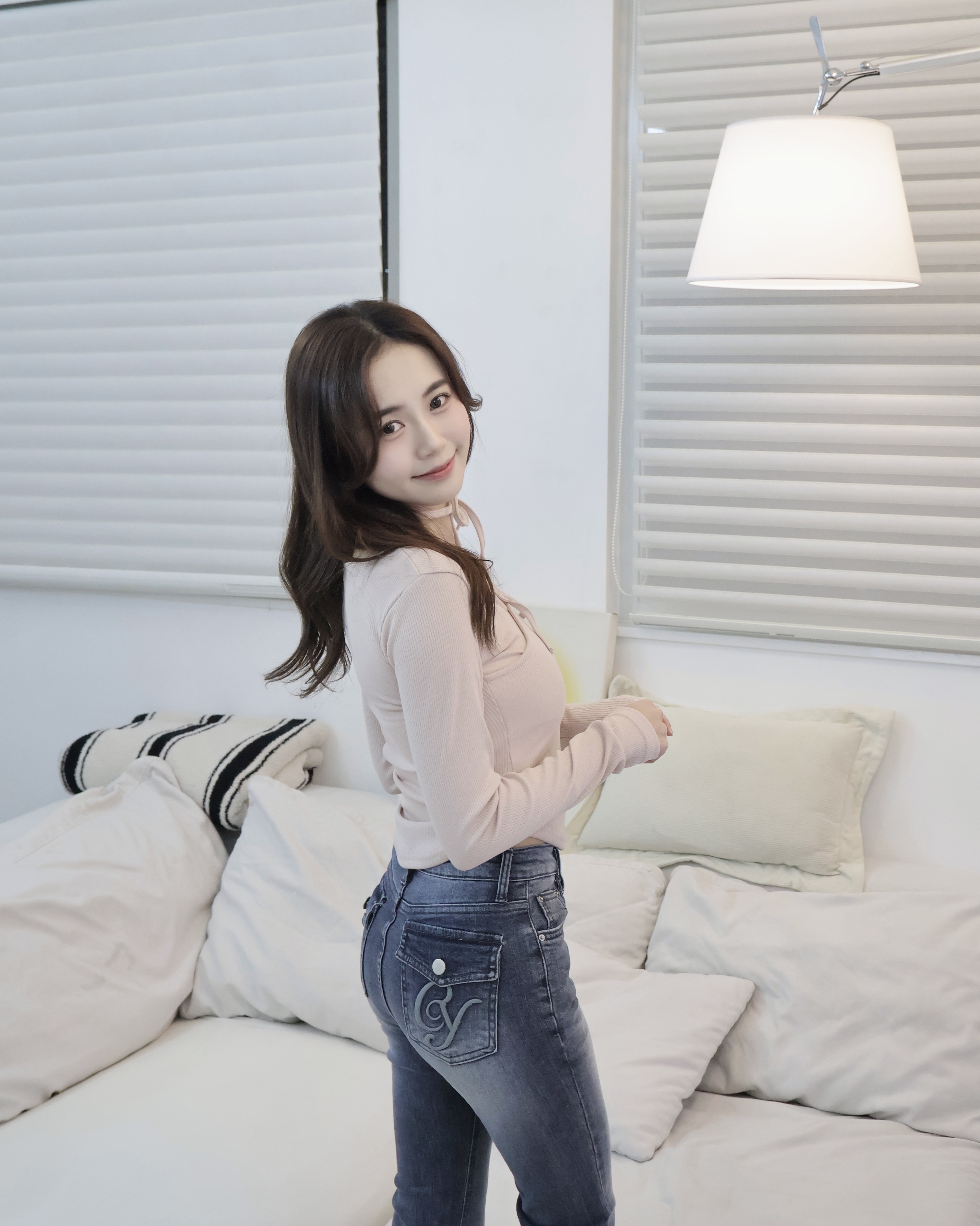 【 🎤全員自留！極精緻POCKET立體刺繡🪡👖突顯美腿線條！高包覆度小心機提臀喇叭褲🖤 】Embroidery Boots Cut Pants