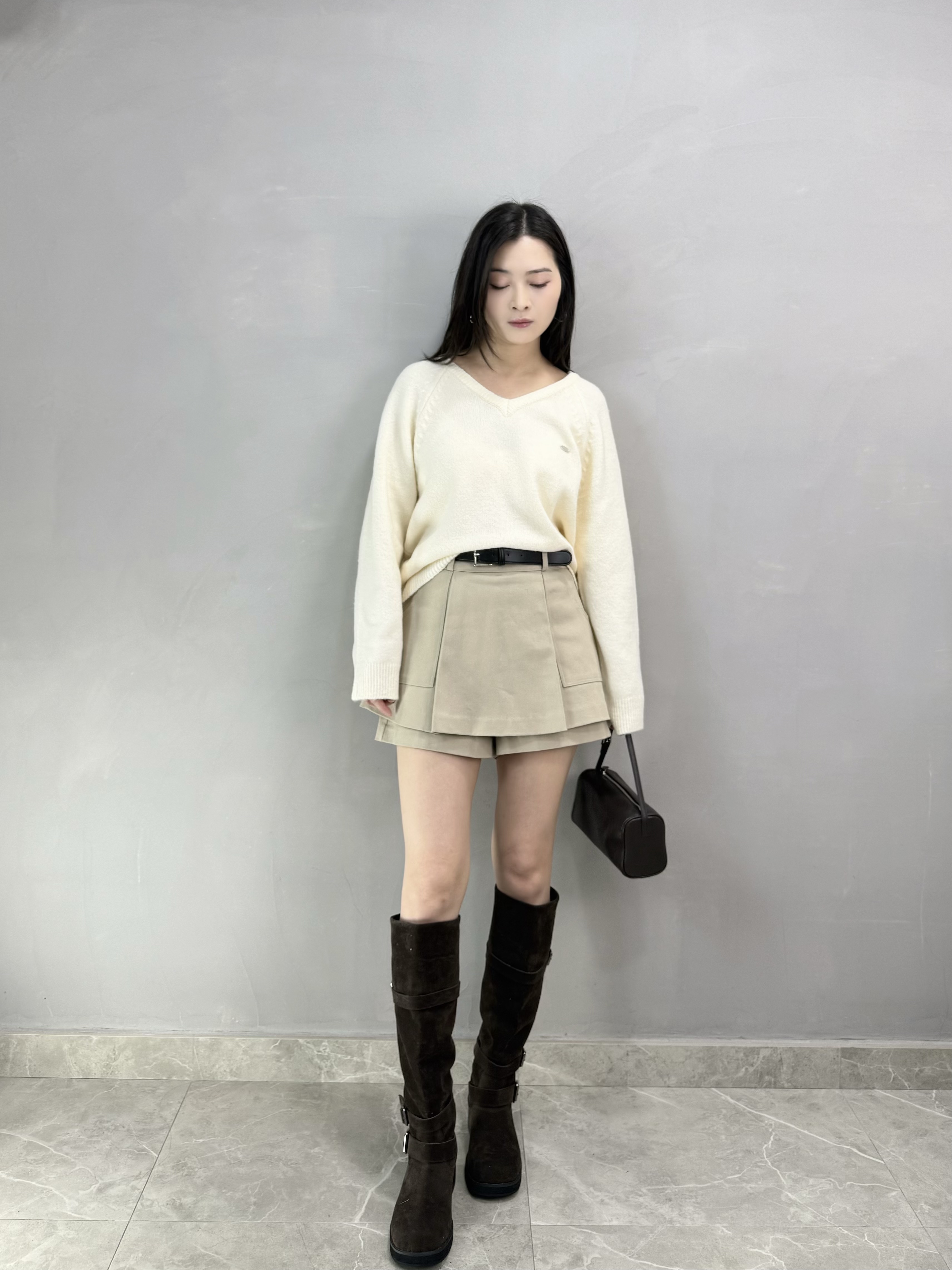 G62 V領銀扣Top（新年後）