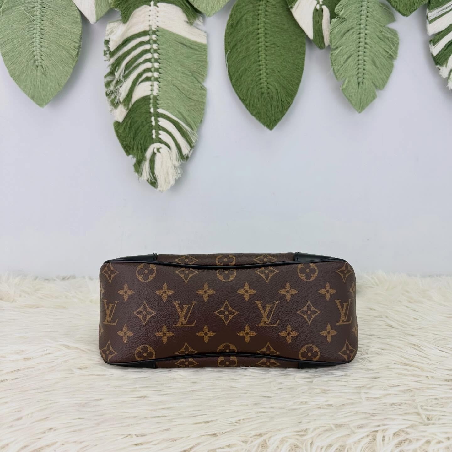 LV 🤍PRE OWNED Boulogne 老花拼黑色牛角包 PM Size 晶片款 全套有單🤎