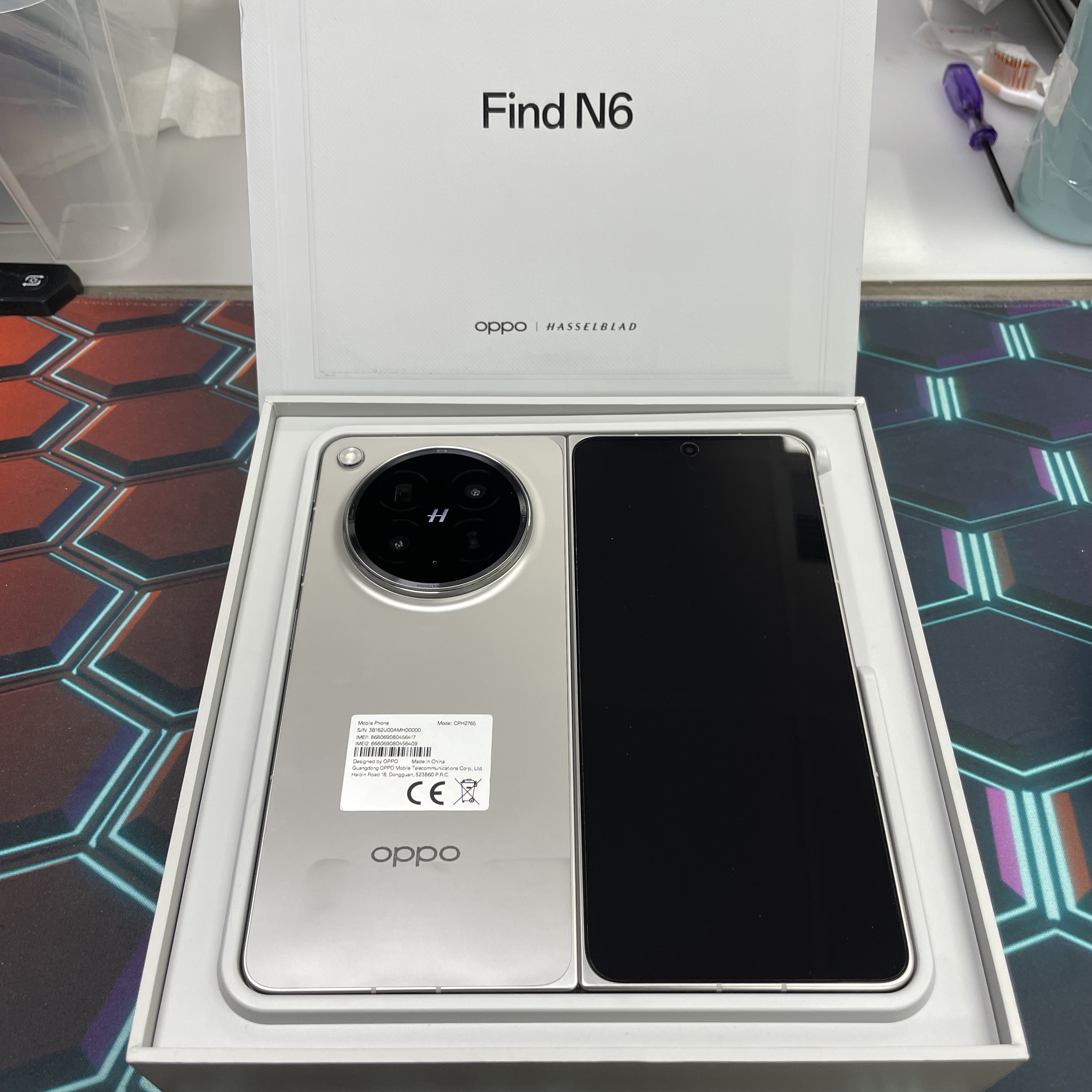 *8156 Oppo Find N6 完美機 16+512GB 灰色 gray