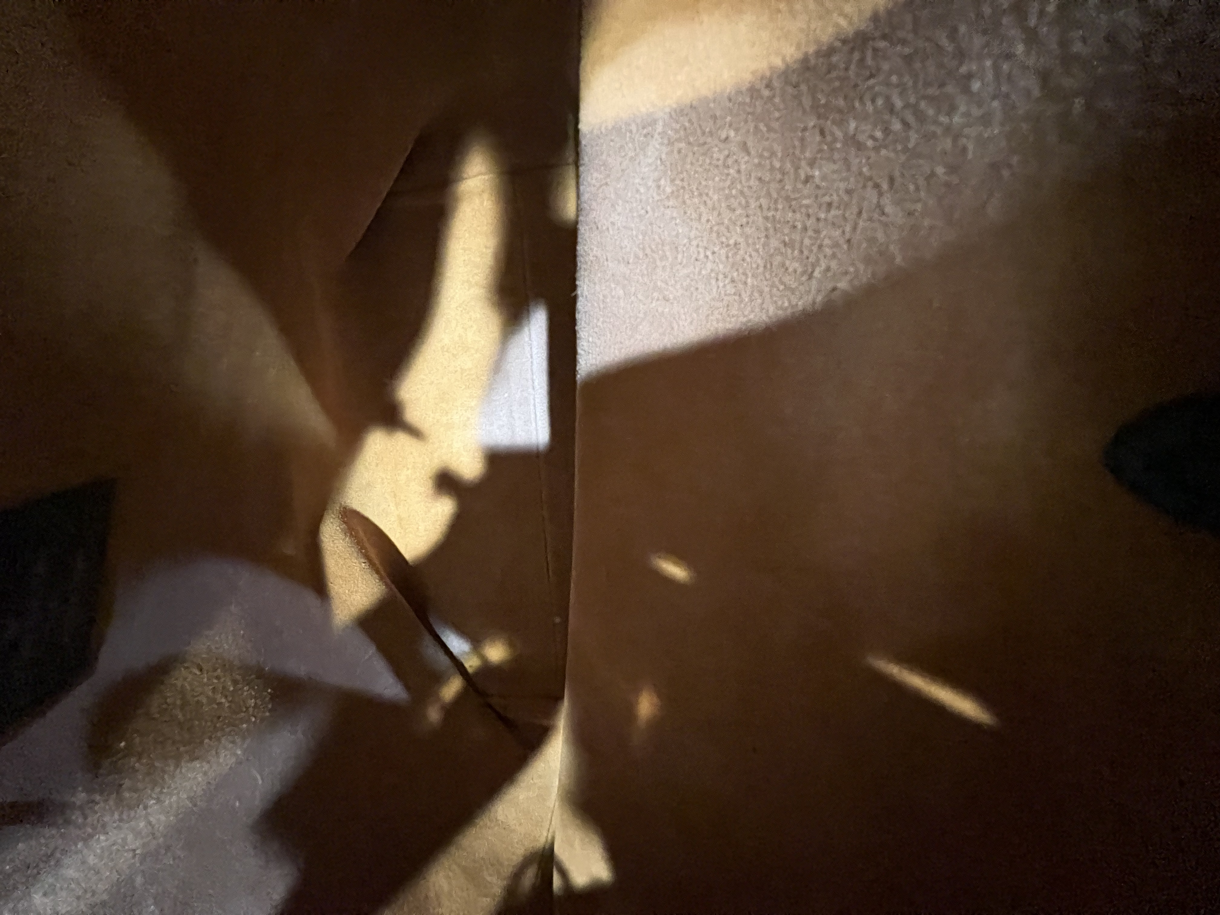 Pre-Owned Louis Vuitton Low Key Hobo MM / Product Code: 26041119