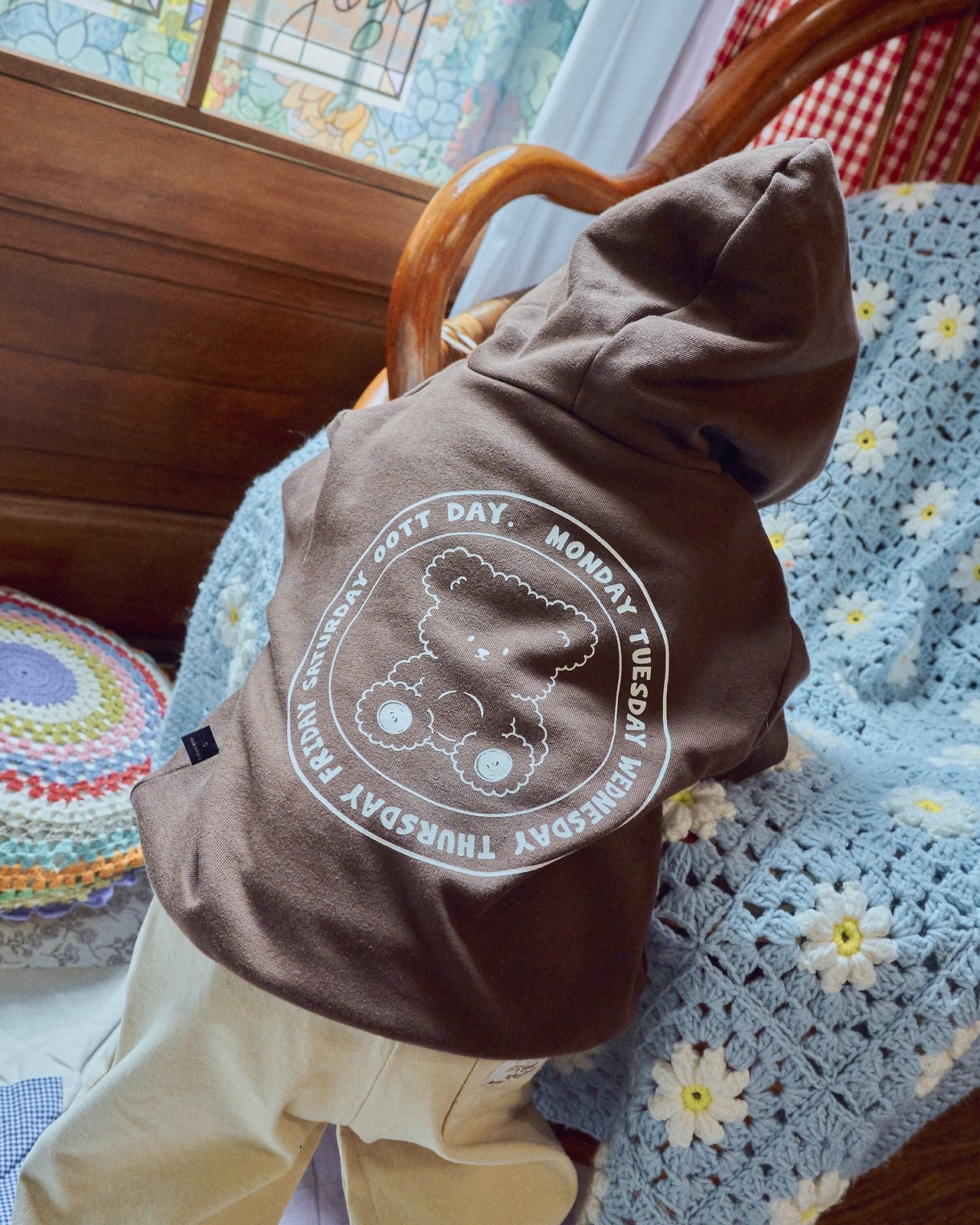 OOTT | Day-Hood Sweatshirt (With Mom)