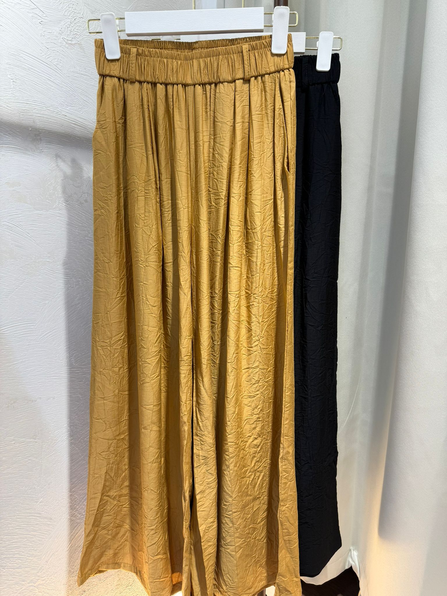 Sale‼️‼️超舒服‼️皺褶寬鬆休閒褲