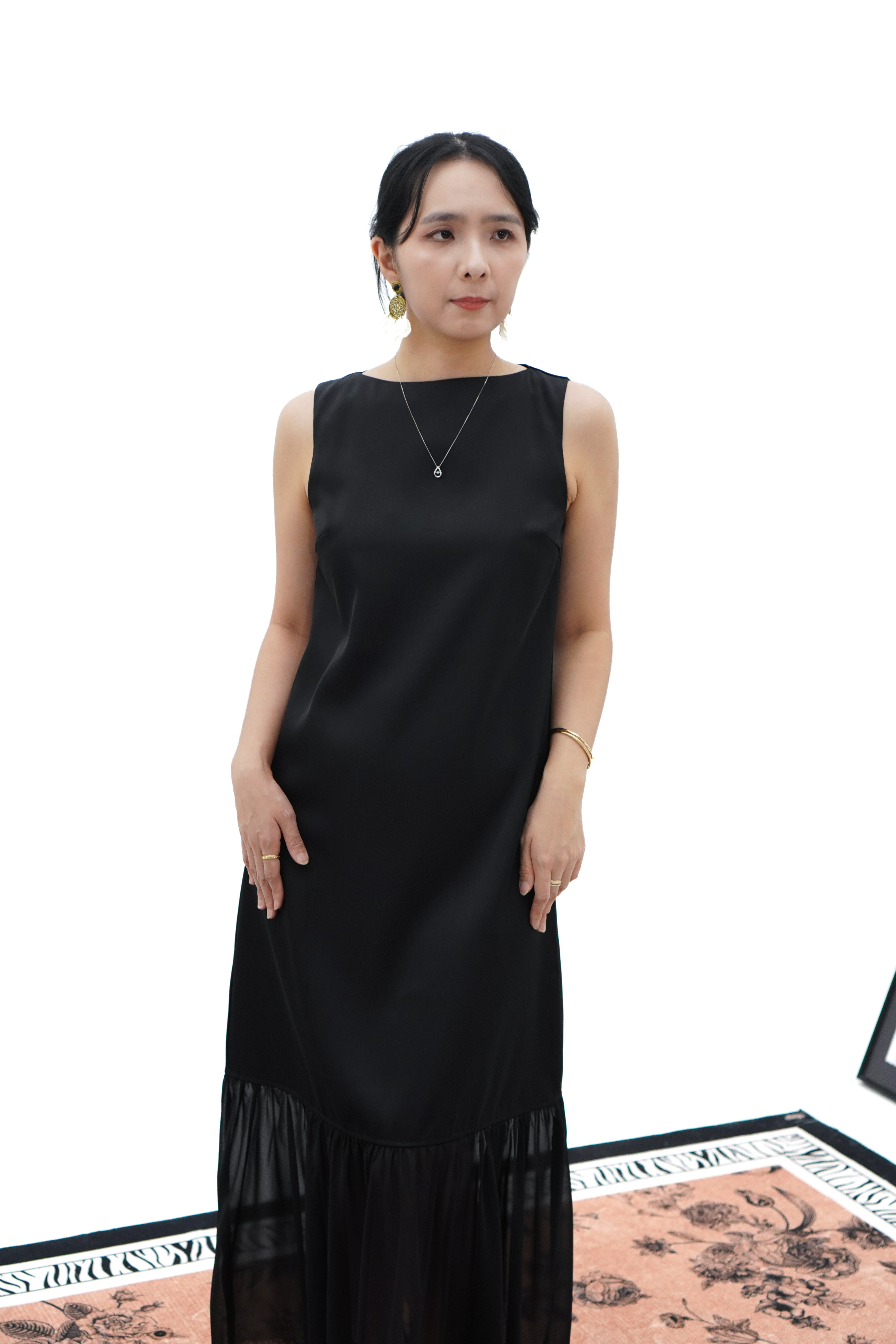 缎面网纱拼接连衣裙