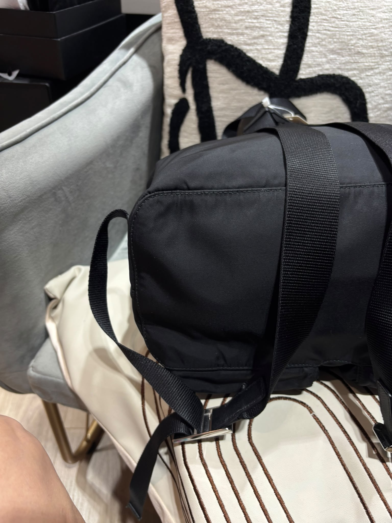Prada re-nylon backpack ,黑色銀扣背囊 100%Authentic, 98%new  ✅收據✅nfc booklet ✅dust bag 