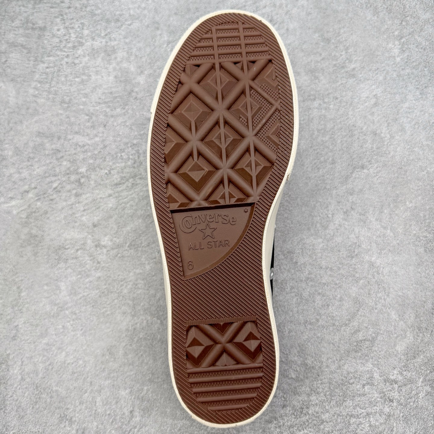 Comme des Garçons Play x Converse Chuck 70