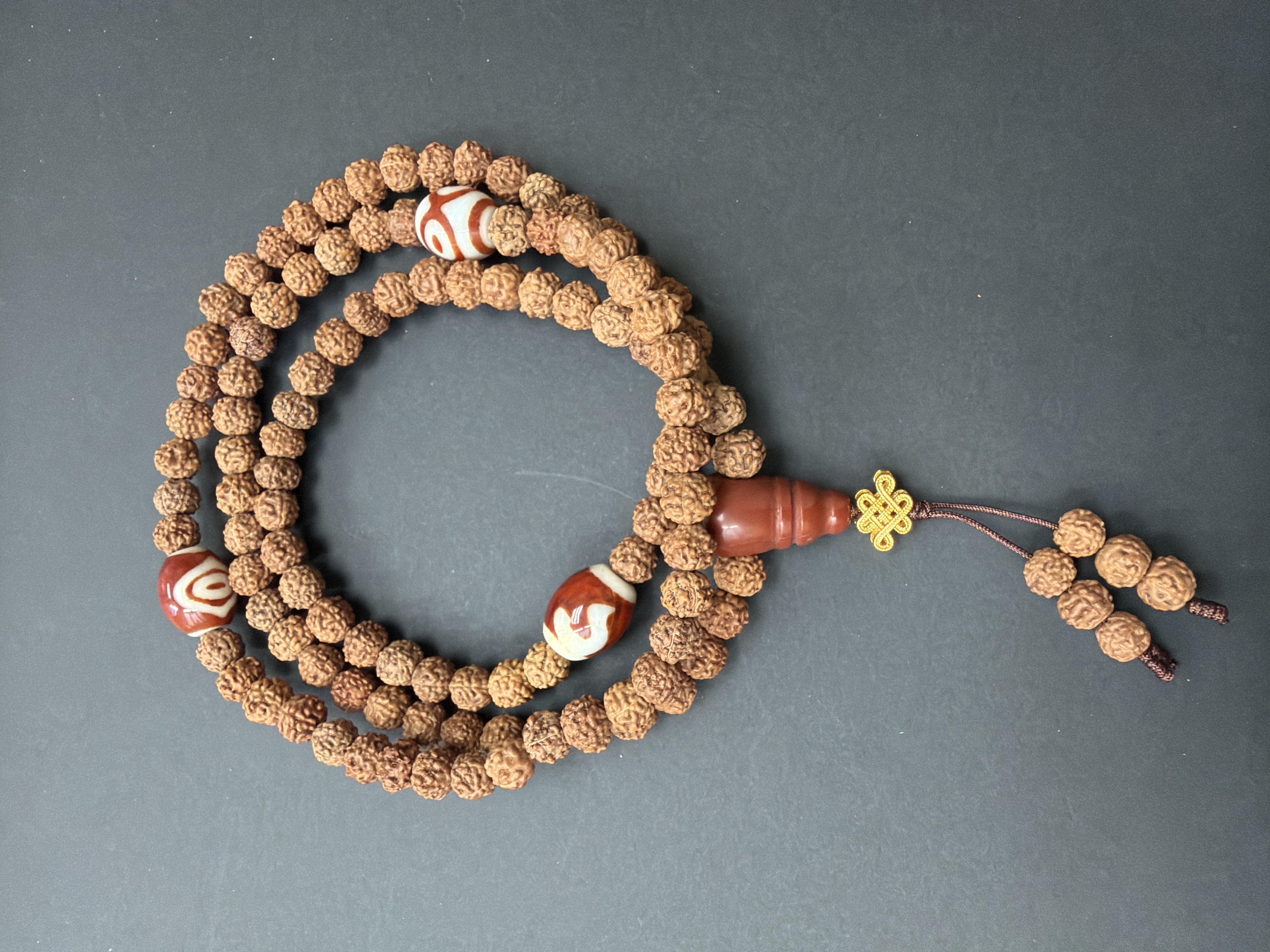 6mm 108粒尼泊爾金剛子念珠 配：壇城三眼、三眼、度母。如意