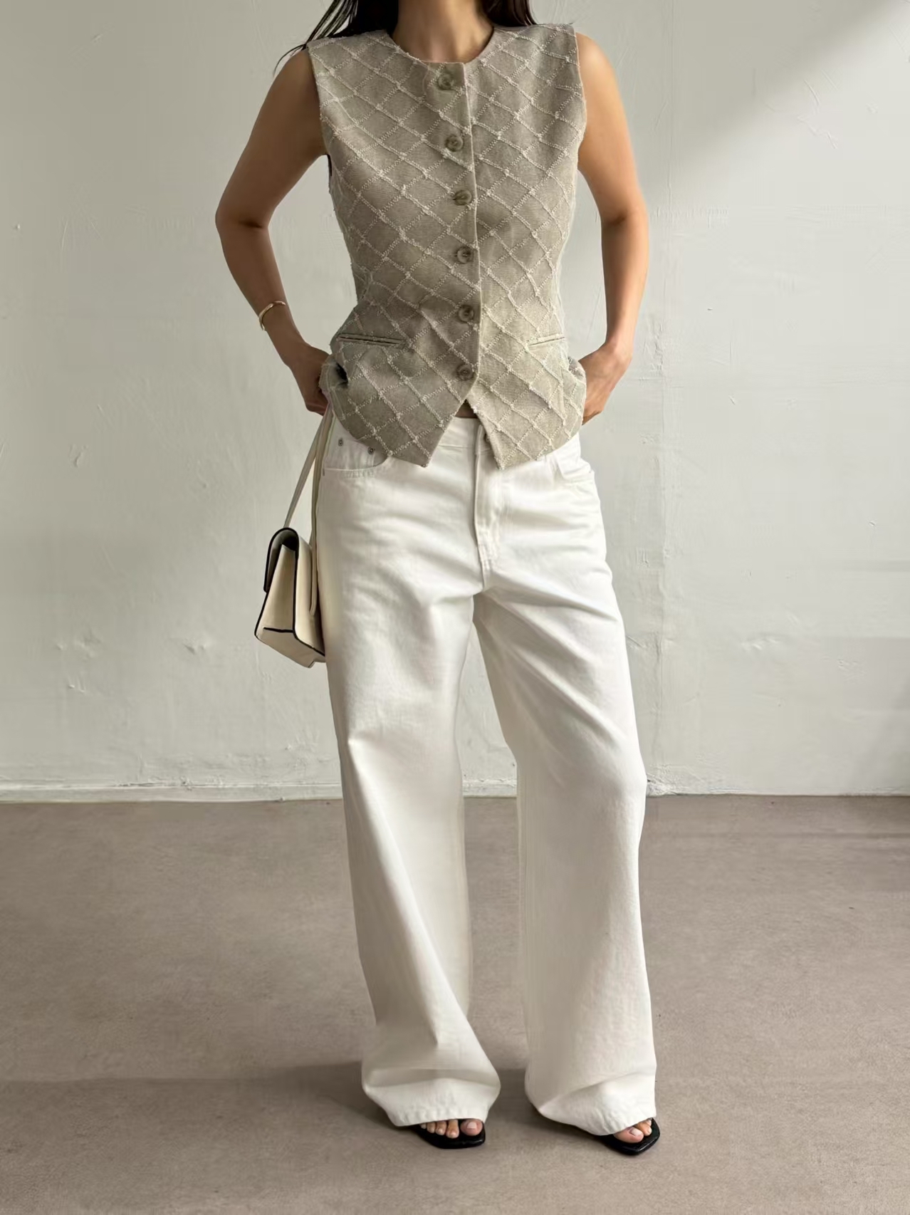 MARGOT Elegant Diamond Vest