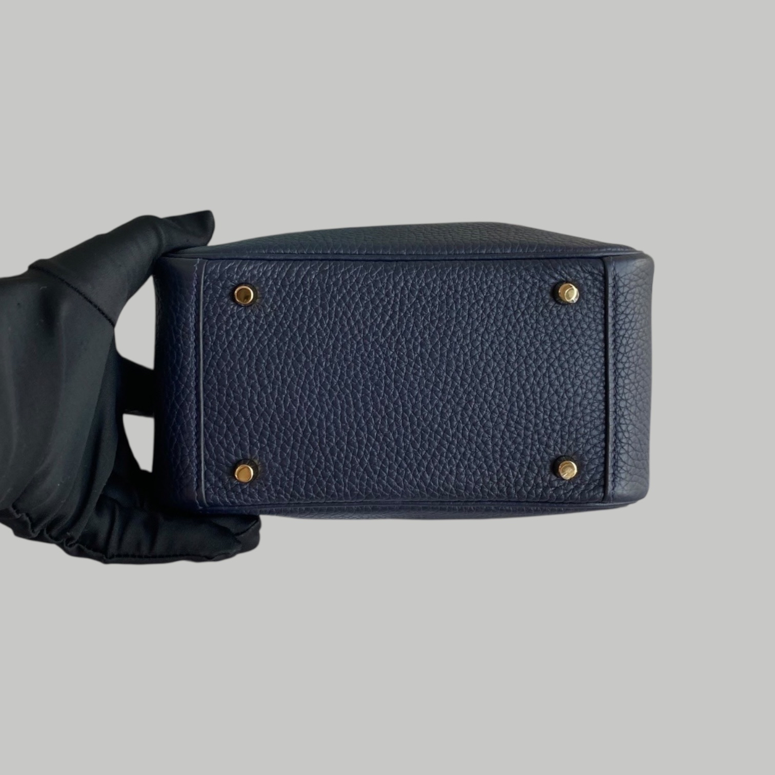 Hermes Mini Lindy 午夜藍金扣