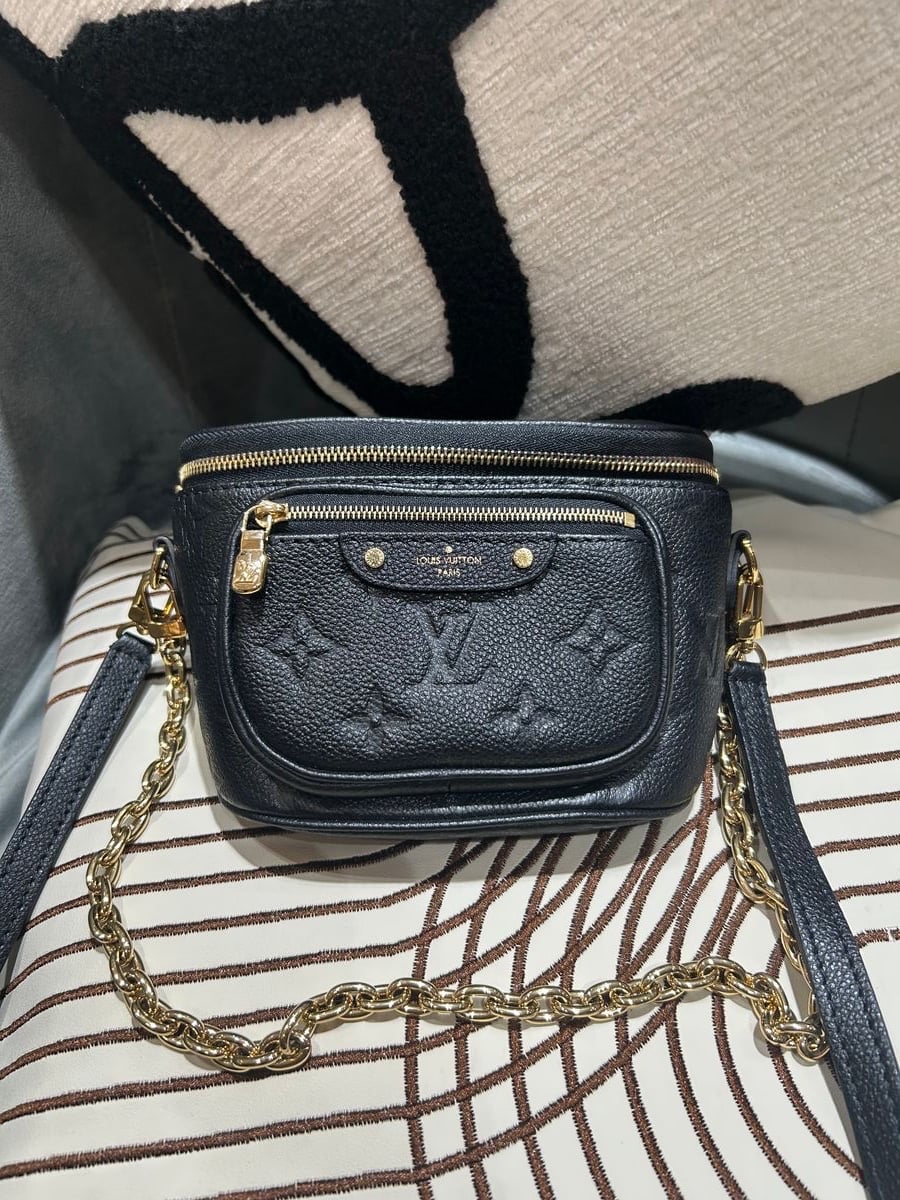 Lv Mini Bumbag Shoulder Bag 黑色M46917 Black Calfskin Monogram Empreinte 100%Authentic 99%new✅ dust bag  
