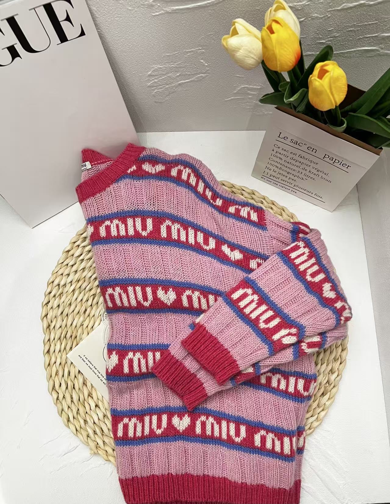 Miu Miu Logo Heart Striped Knit Sweater（100% Wool)