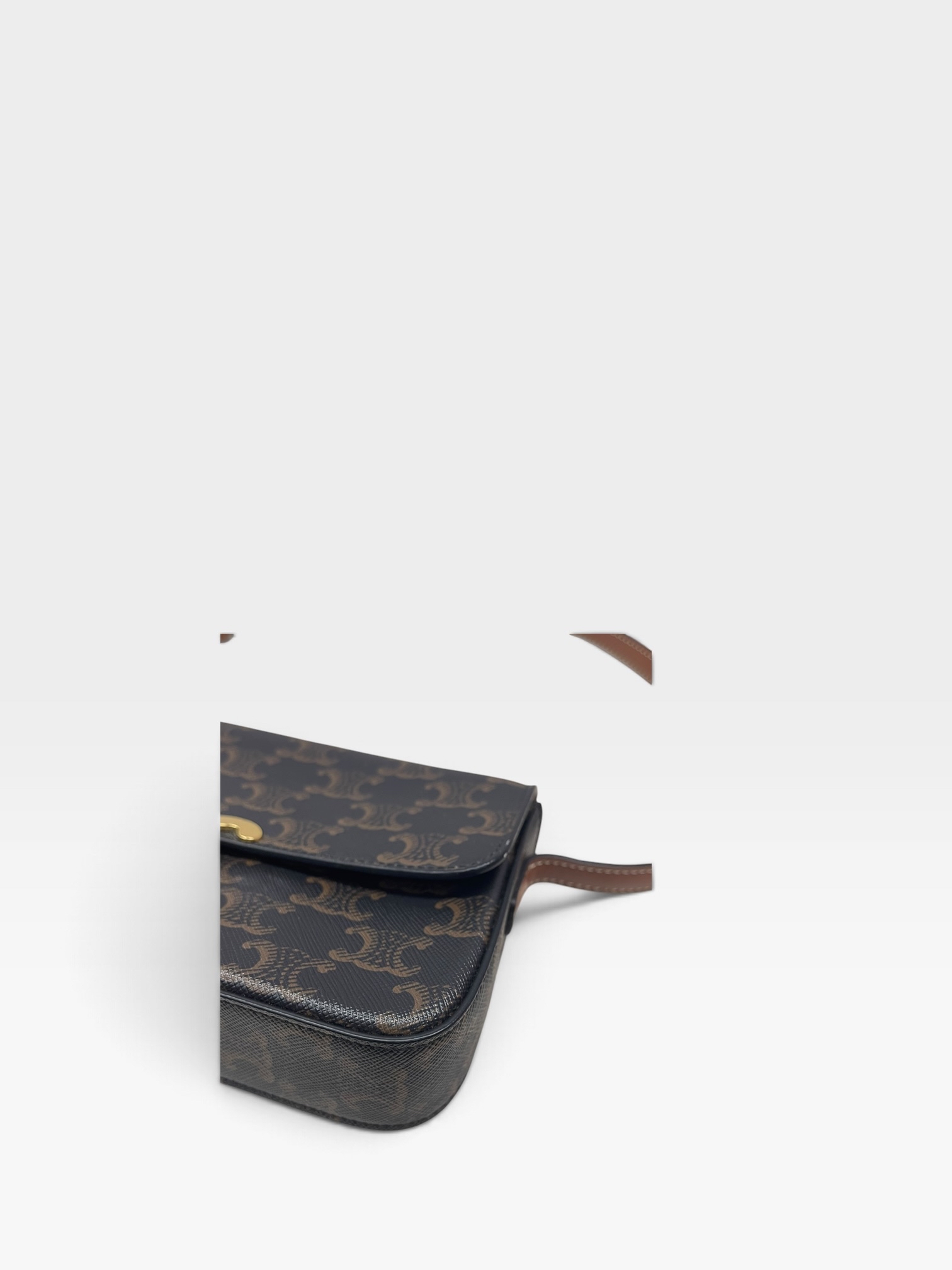 Pre-Owned CELINE Triomphe / Product Code: 102914