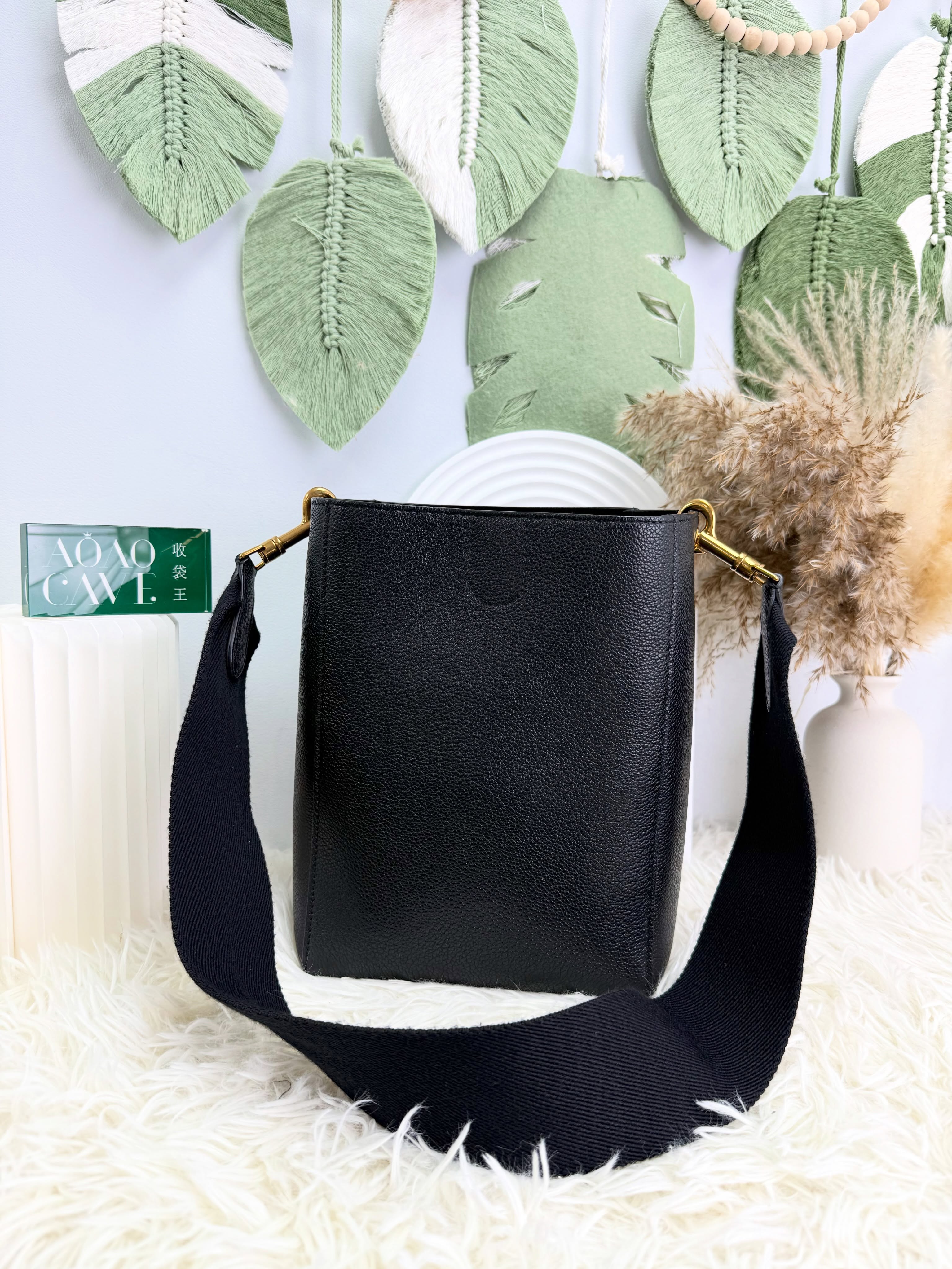 Celine👜 PRE OWNED 🛍️黑色水桶包🖤