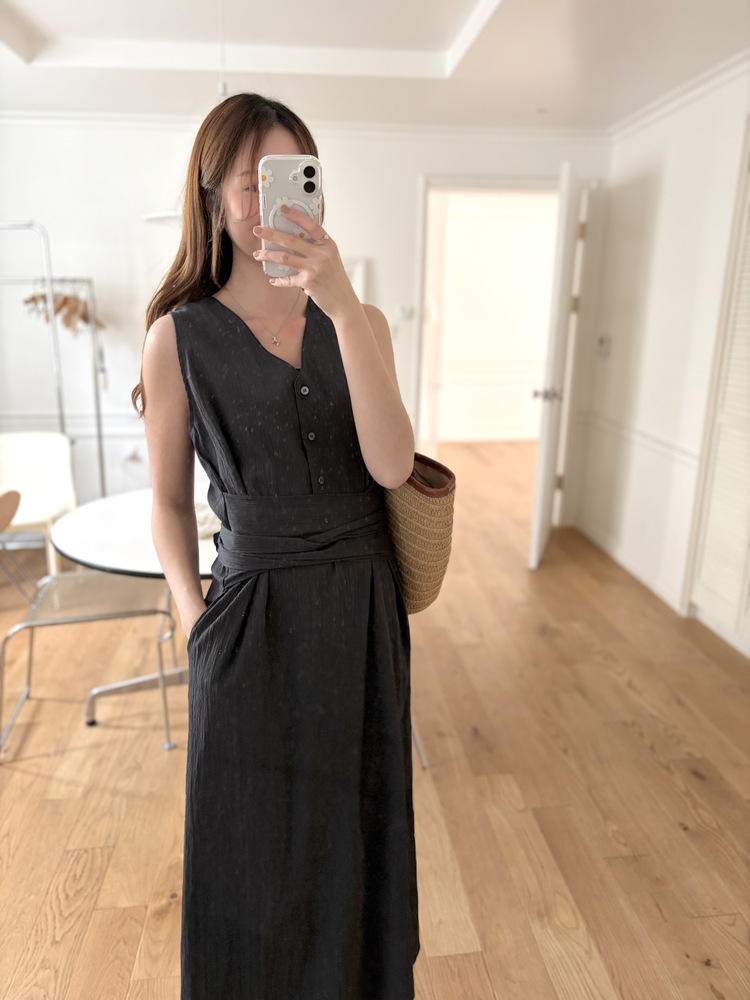 Arya Two-Way Textured Dress (Charcoal)