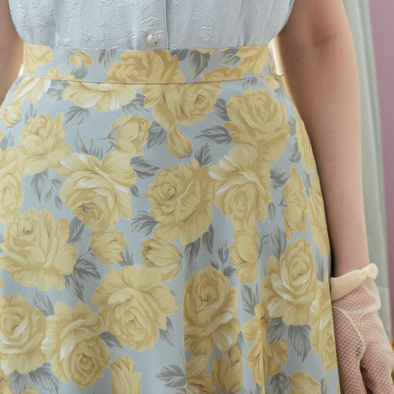 Vintage Japanese Romantic Yellow Rose Pattern Flare Skirt - Waist 26"(MT1606-60)