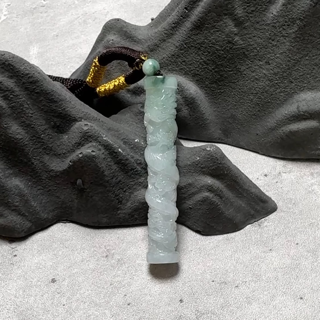 翡翠白玉飄花龍柱玉吊墜