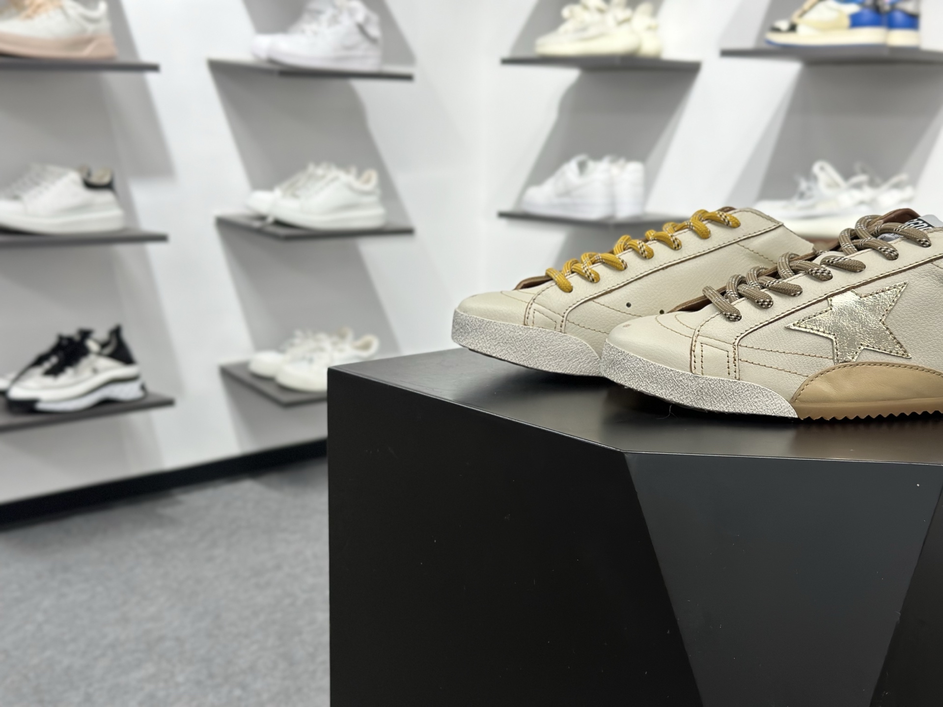 Golden Goose True Star