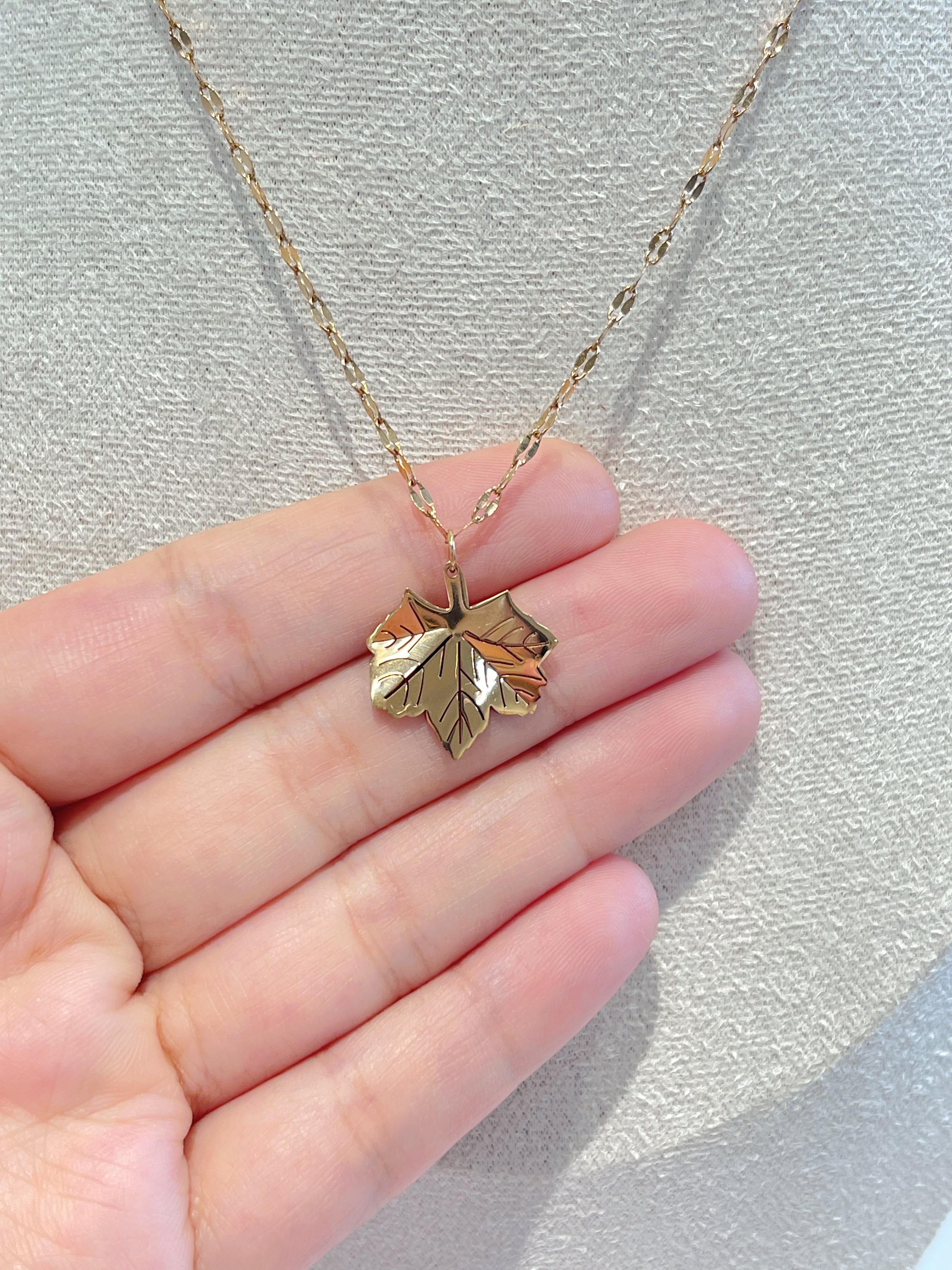 小众设计枫叶🍁钛钢项链